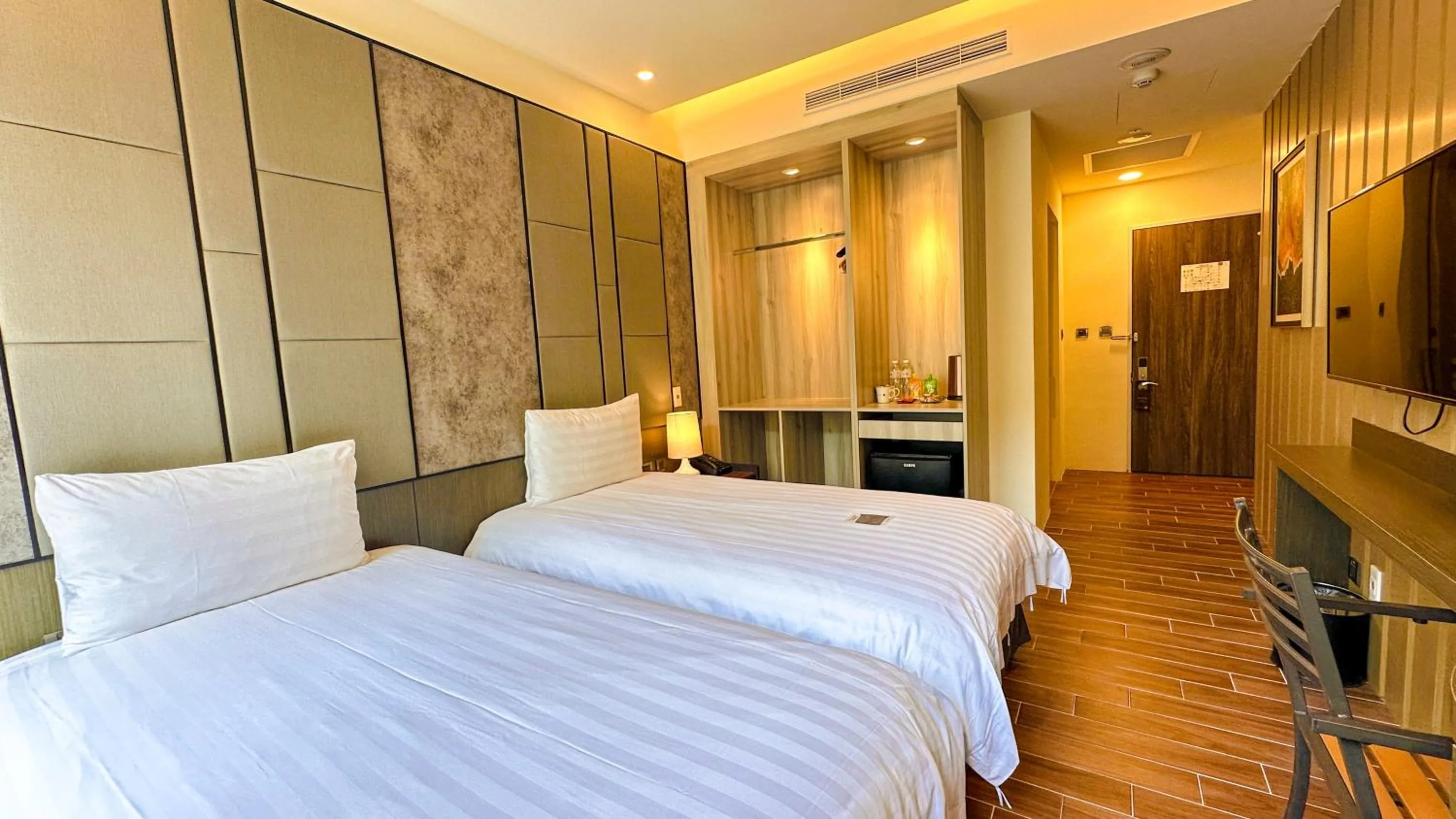 On site, Bed in Hotel A