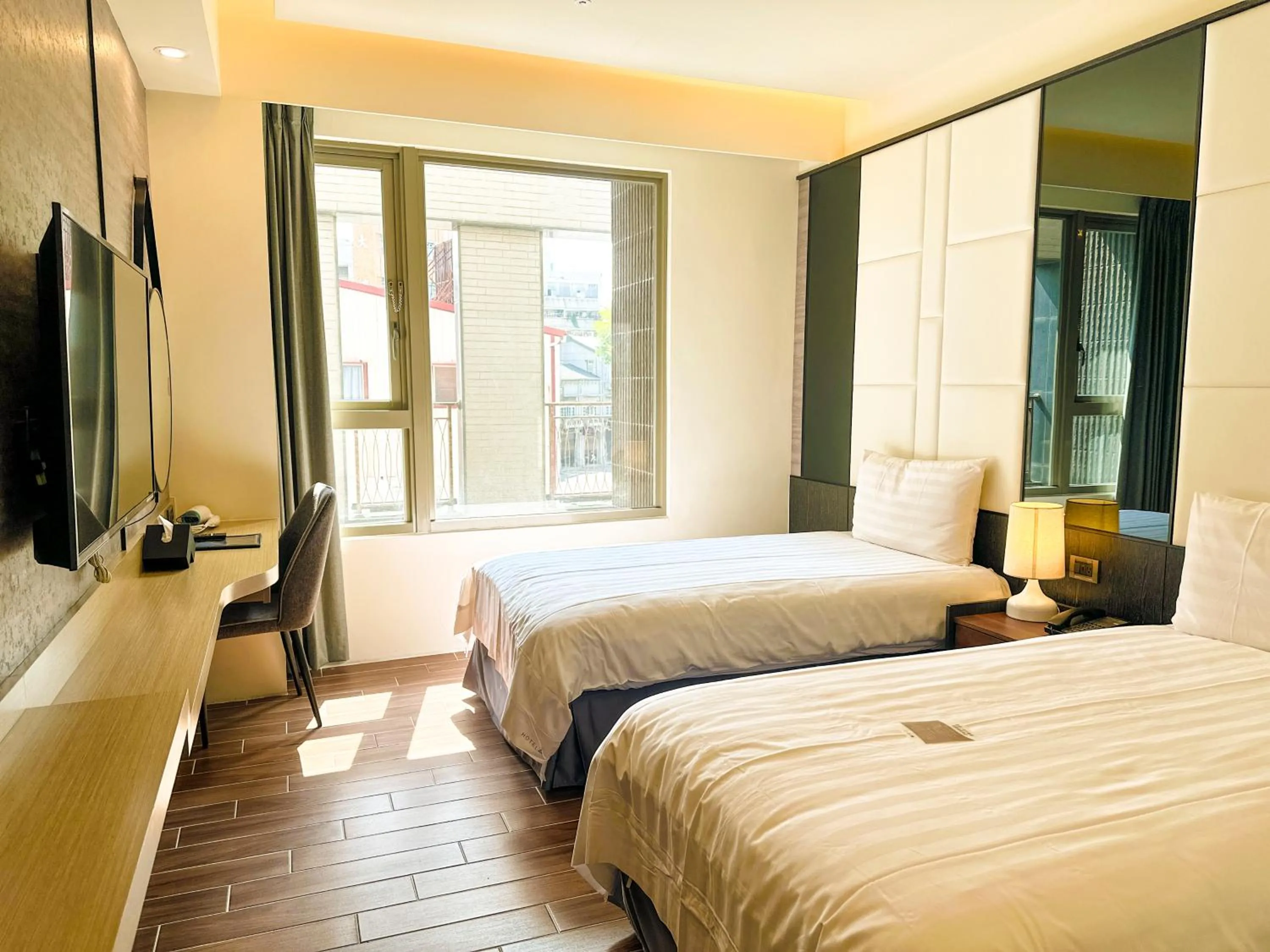 TV and multimedia, Bed in Hotel A