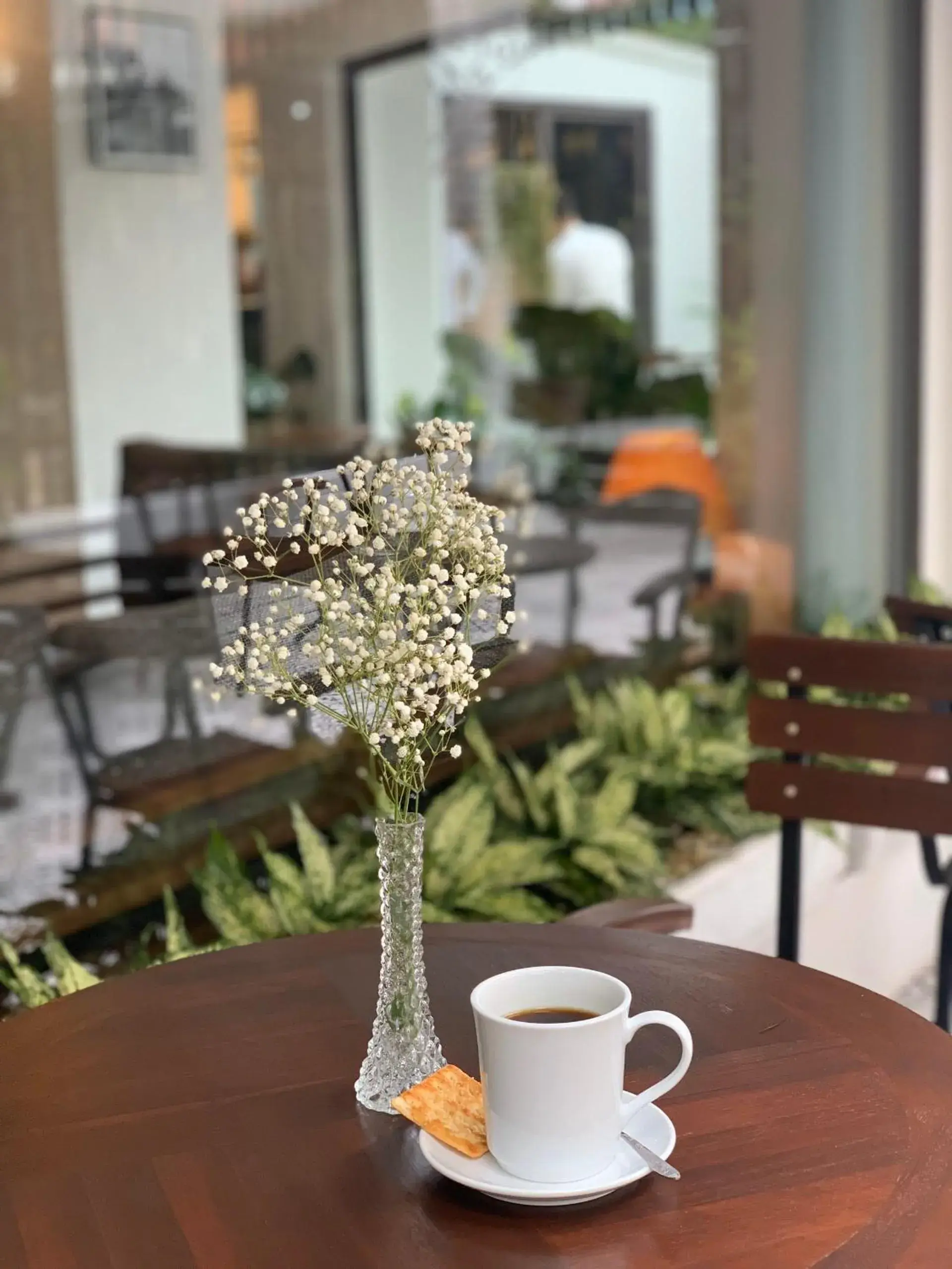 Restaurant/places to eat in Hana Stay Trần Quốc Hoàn Restaurant/places to eat in Hana Stay Trần Quốc Hoàn