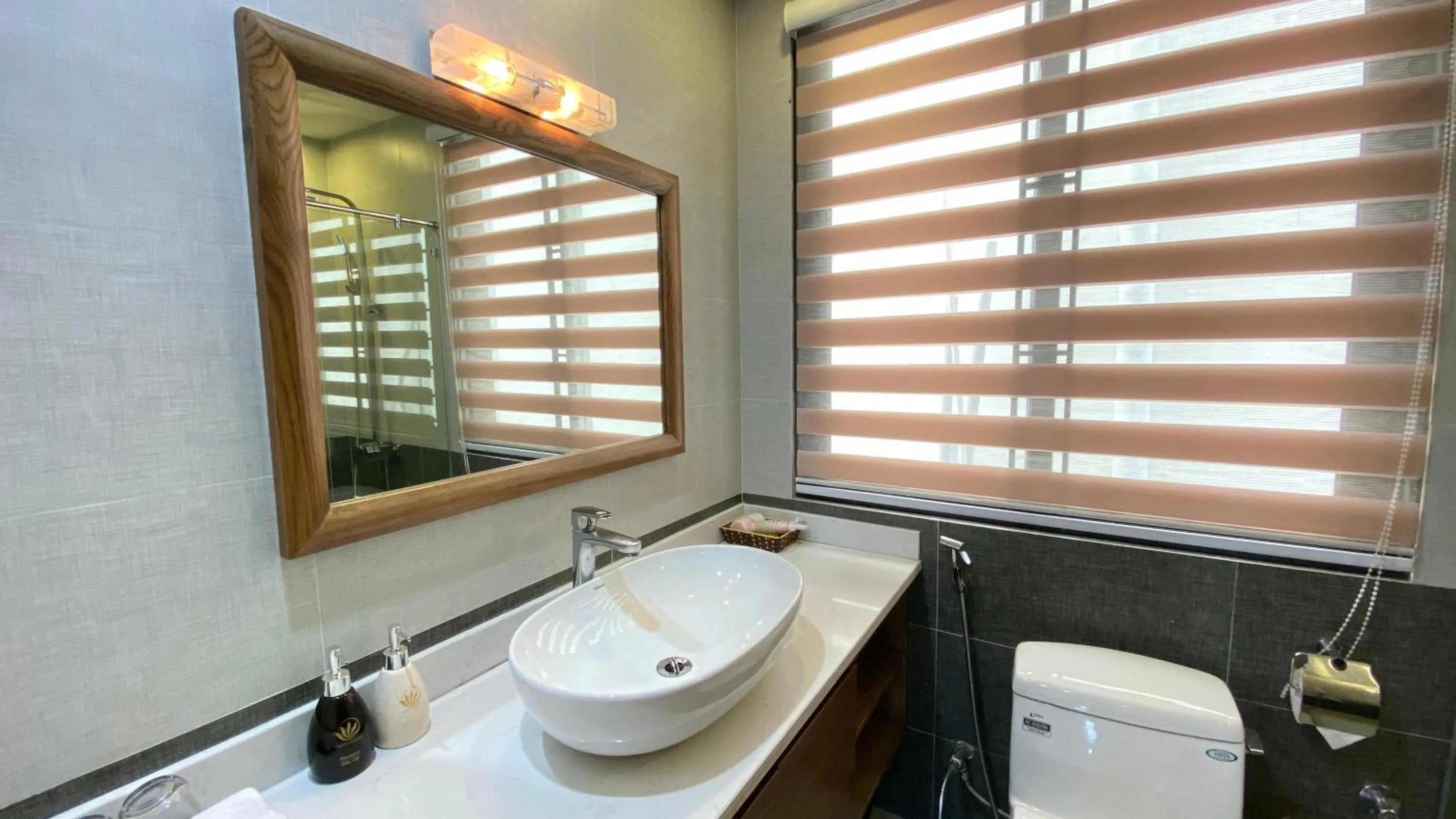 Bathroom in Hana Stay Trần Quốc Hoàn