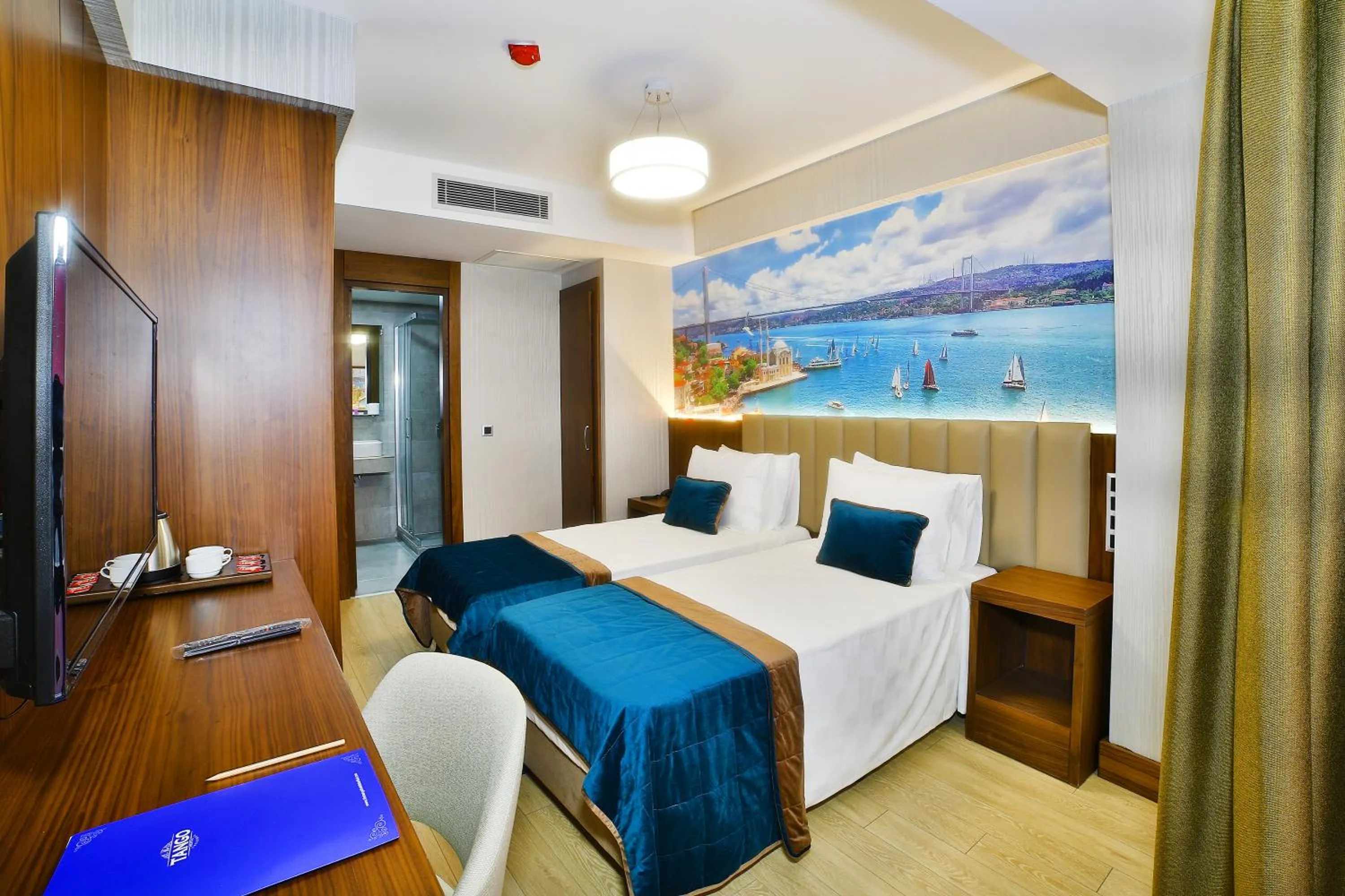 Photo of the whole room, Bed in The Tango Hotel Taksim