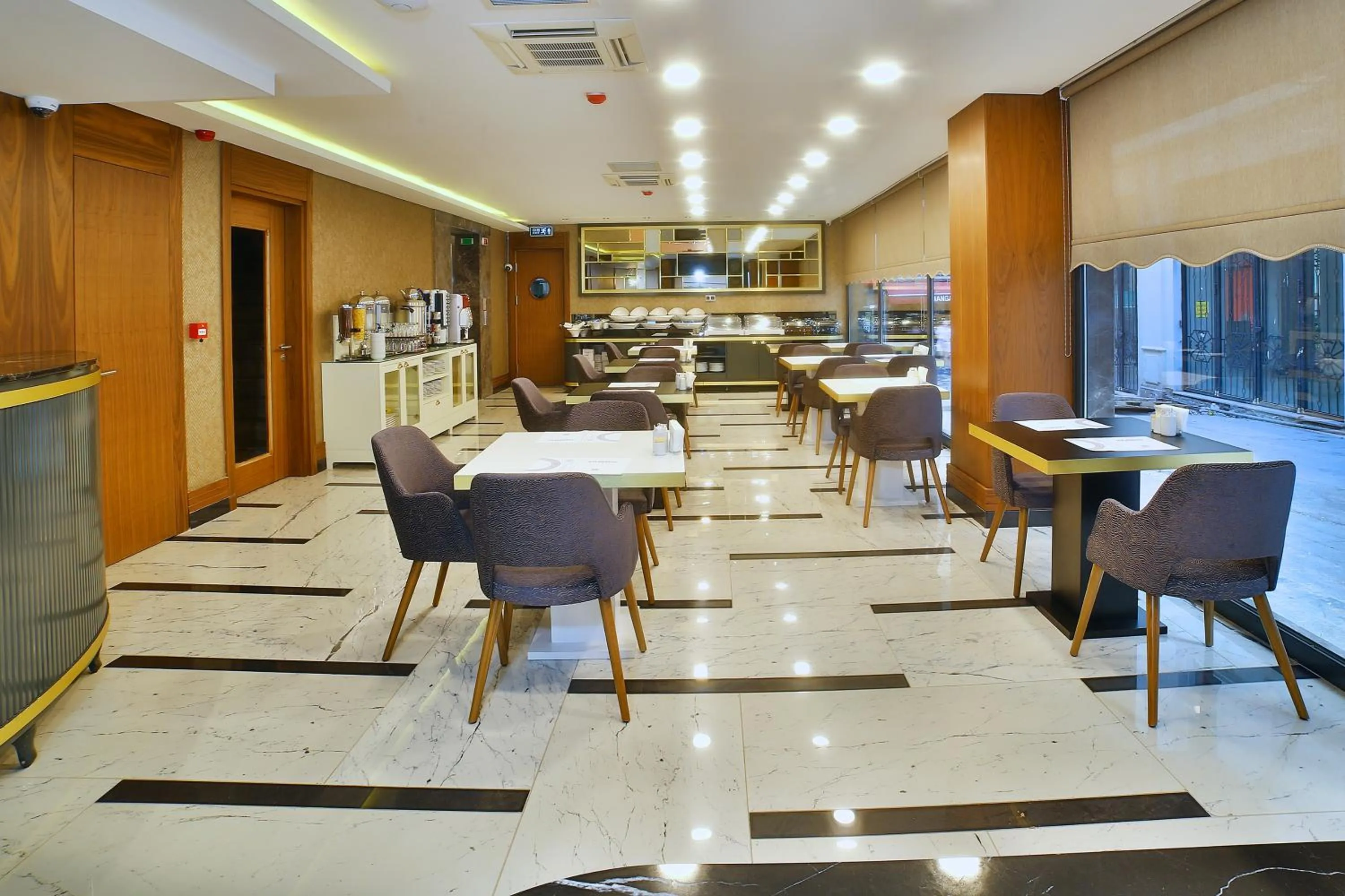 Restaurant/places to eat in The Tango Hotel Taksim
