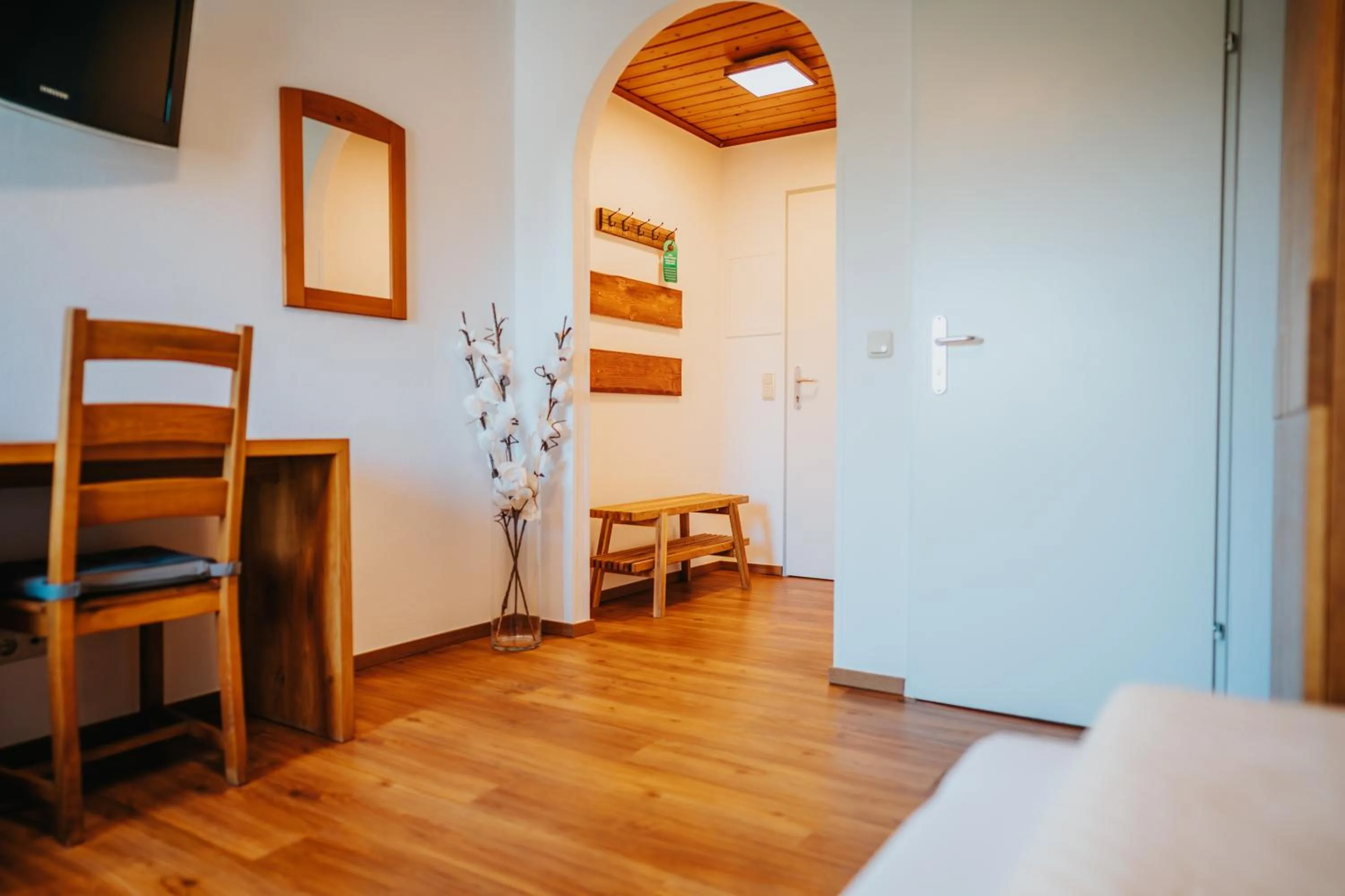 Photo of the whole room, Bed in Hotel Leo