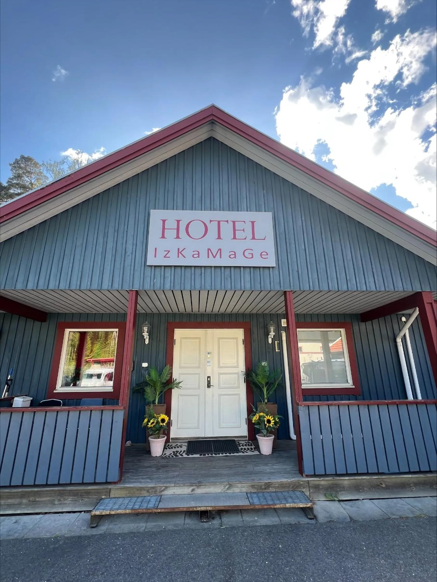 IzKaMaGe Hotel