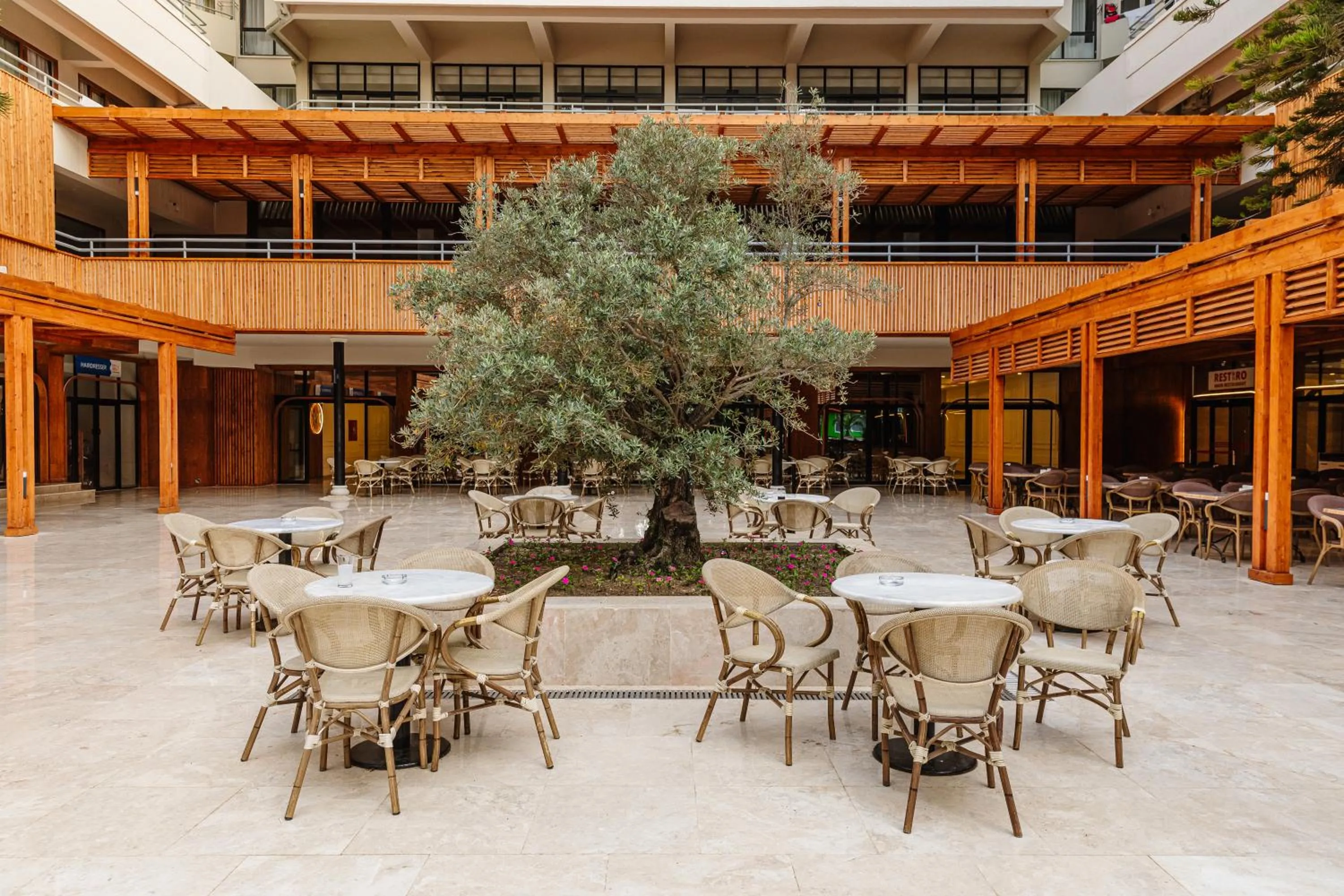 Patio in Fun & Sun Club Saphire