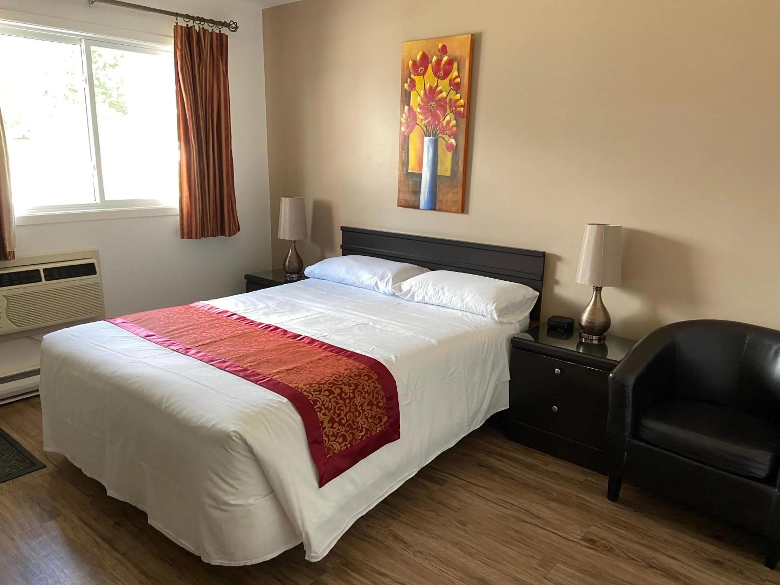 Bedroom, Bed in Motel le Phare