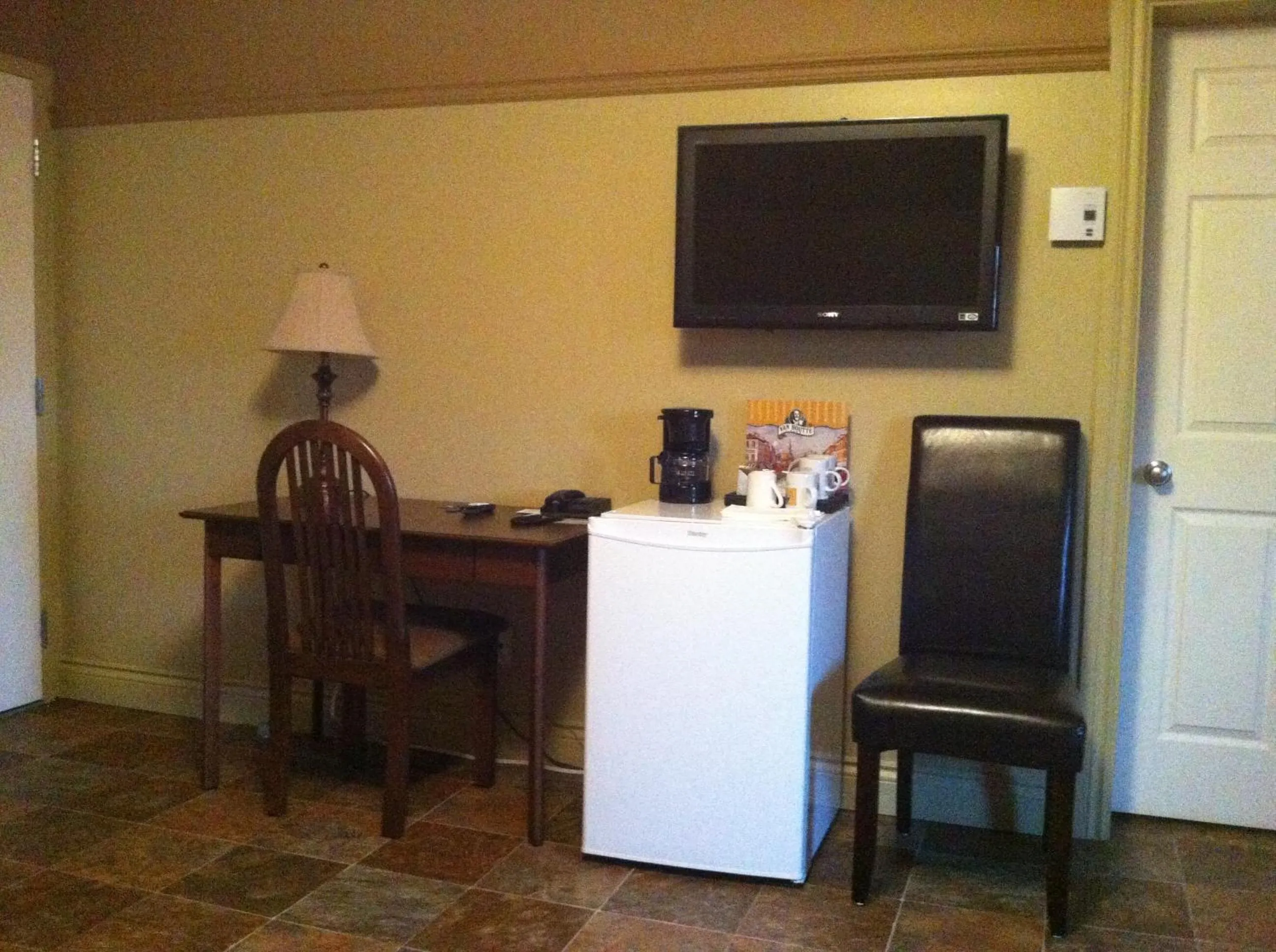 Property building in Motel le Phare