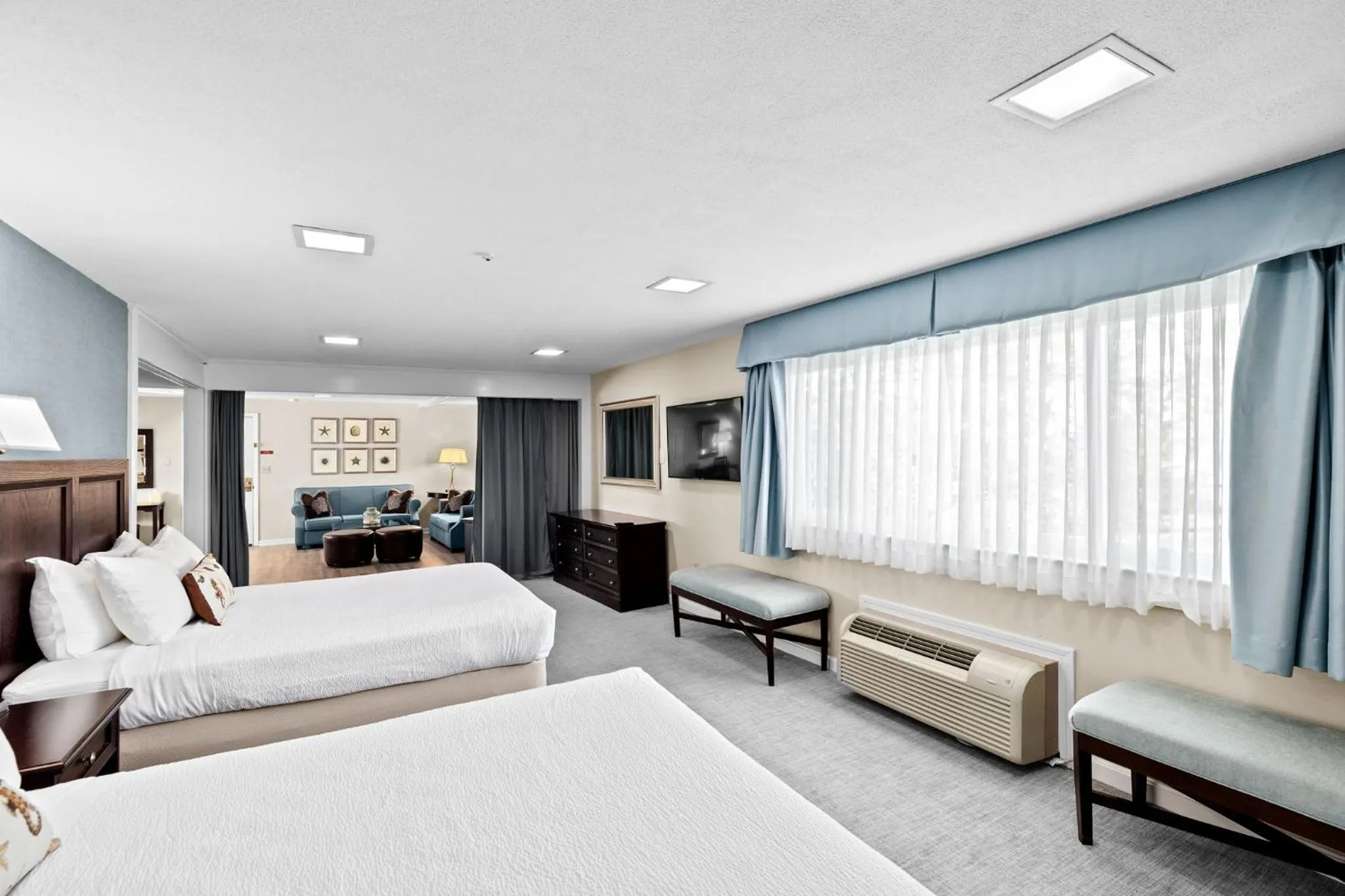 Bed in The Inn at Scituate Harbor