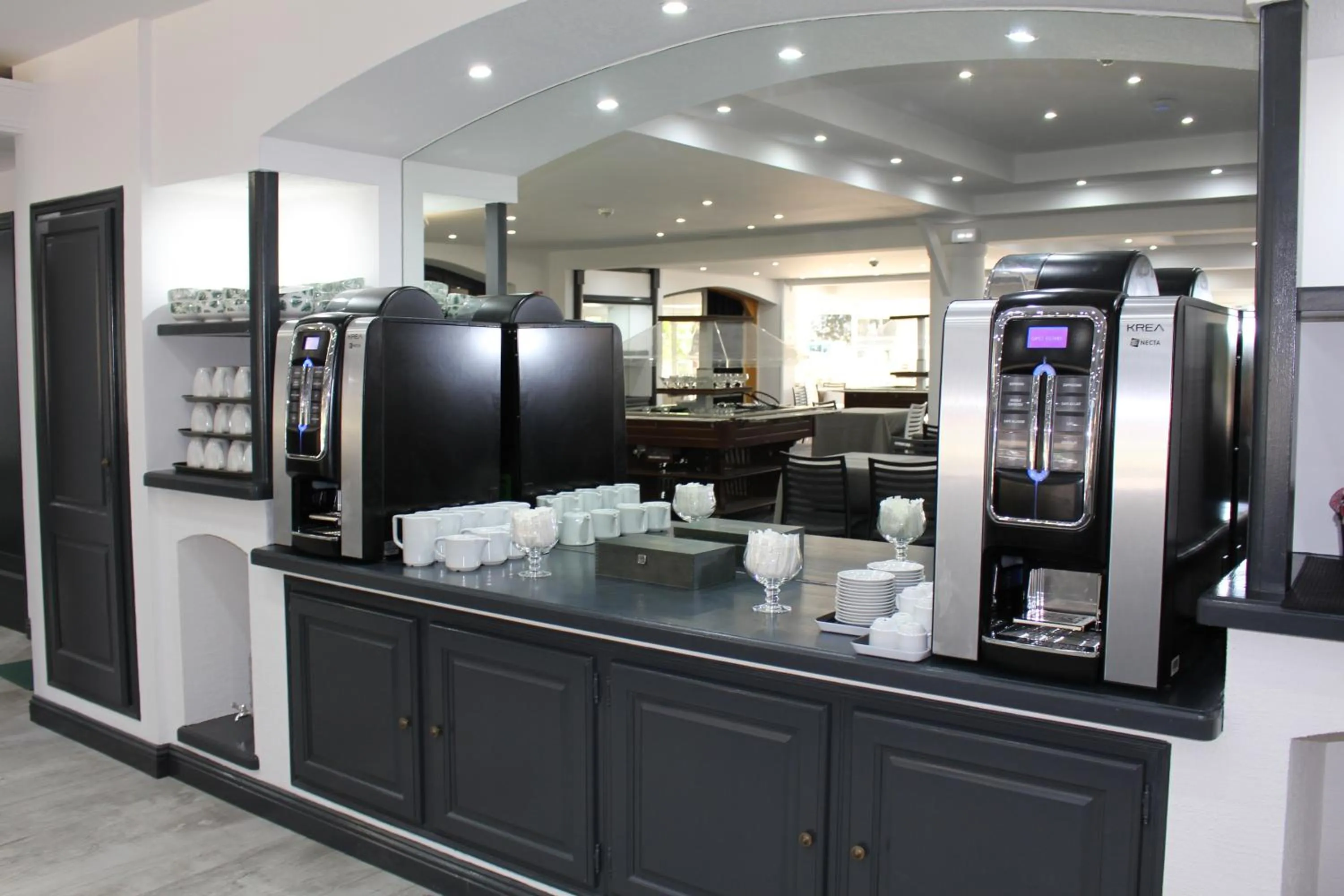 Breakfast in Au Palmyre Hôtel