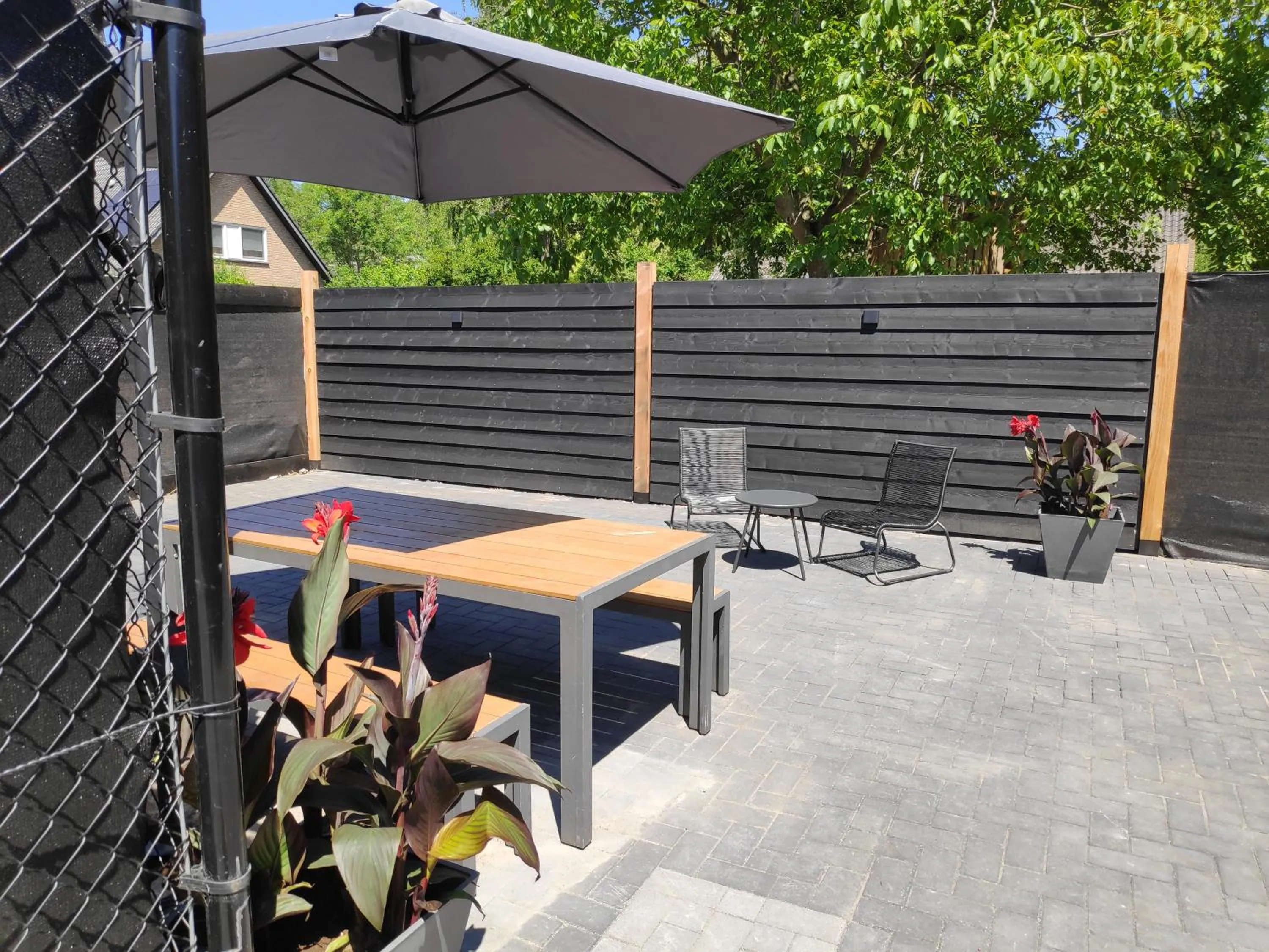 Property building in Bij ons 'Niek