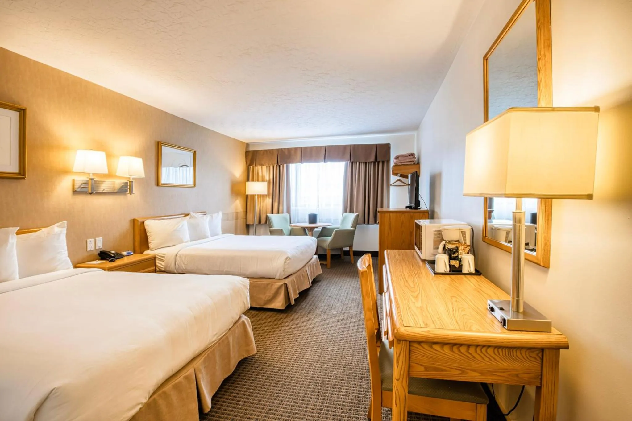 Bedroom, Bed in Motel Mistral