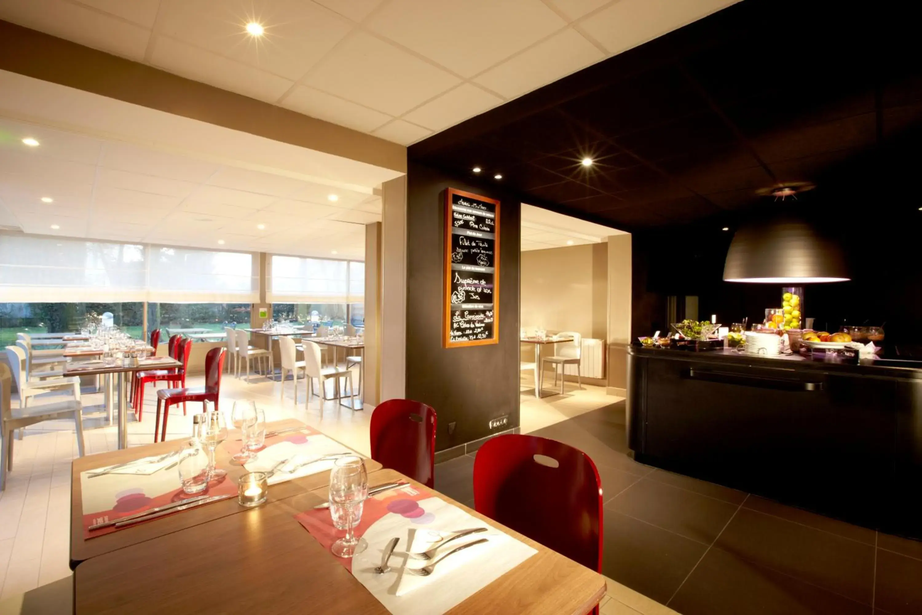 Restaurant/places to eat in Campanile Hotel Compiegne Restaurant/places to eat in Campanile Hotel Compiegne