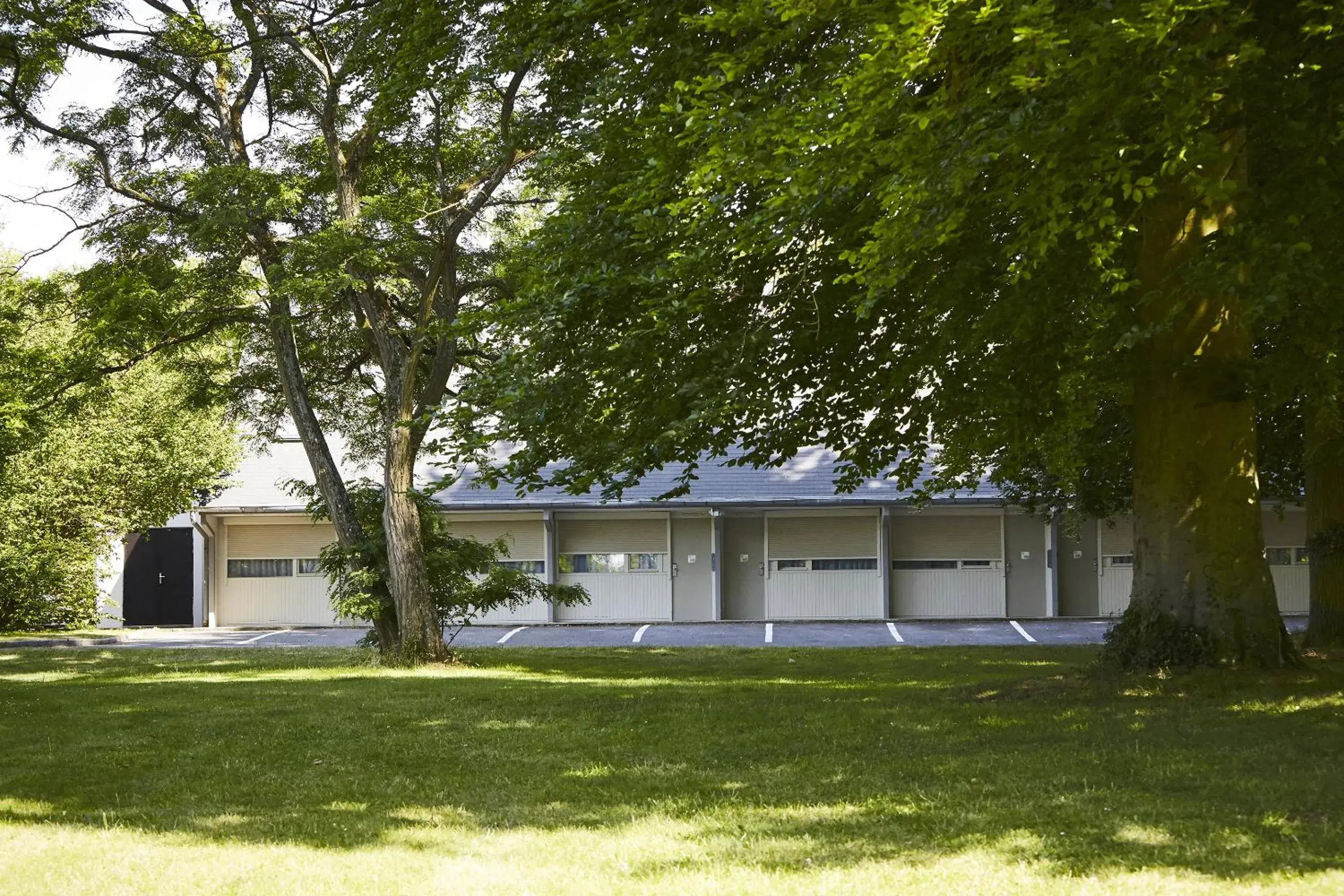 Property building in Campanile Hotel Compiegne Property building in Campanile Hotel Compiegne