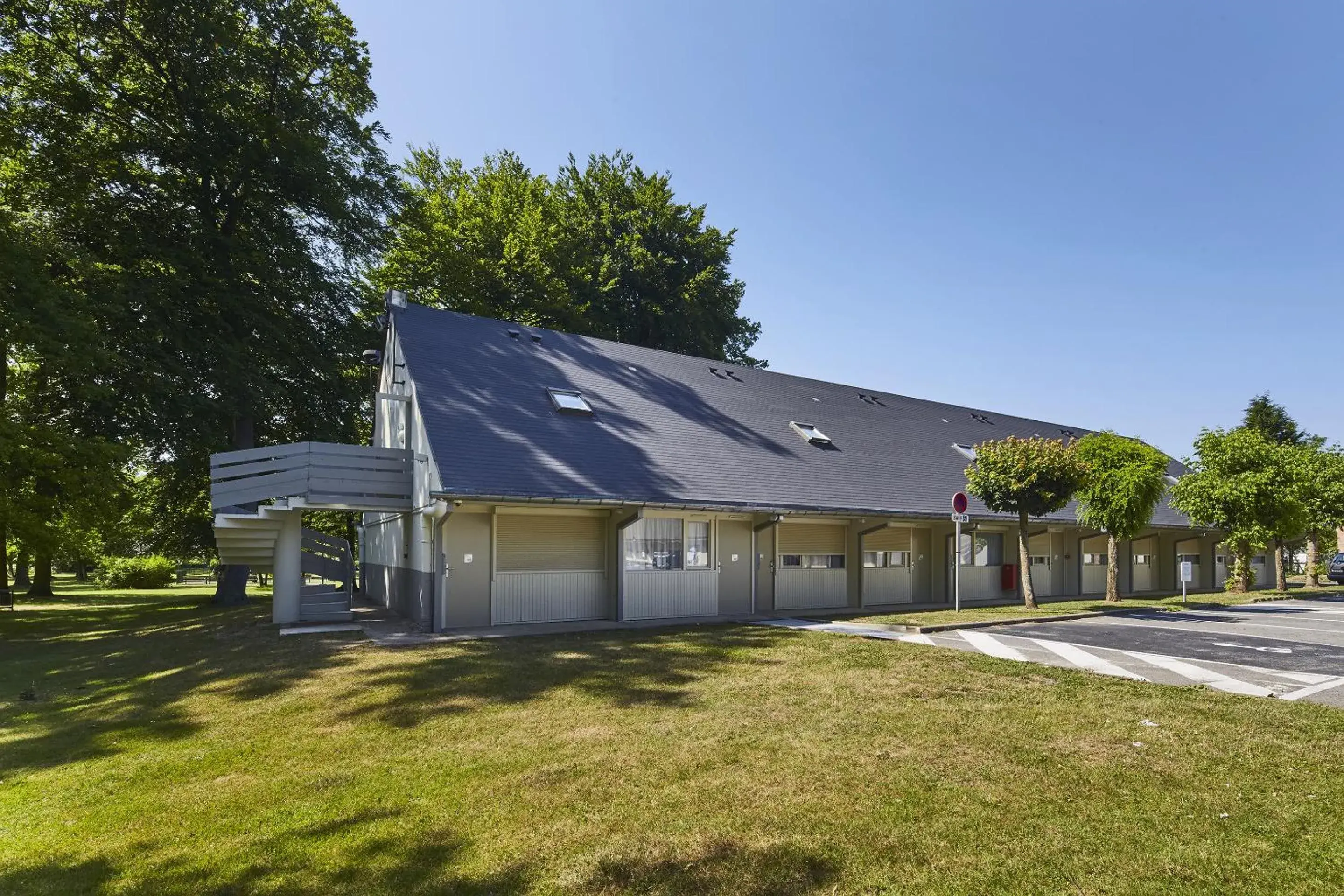 Property building in Campanile Hotel Compiegne Property building in Campanile Hotel Compiegne