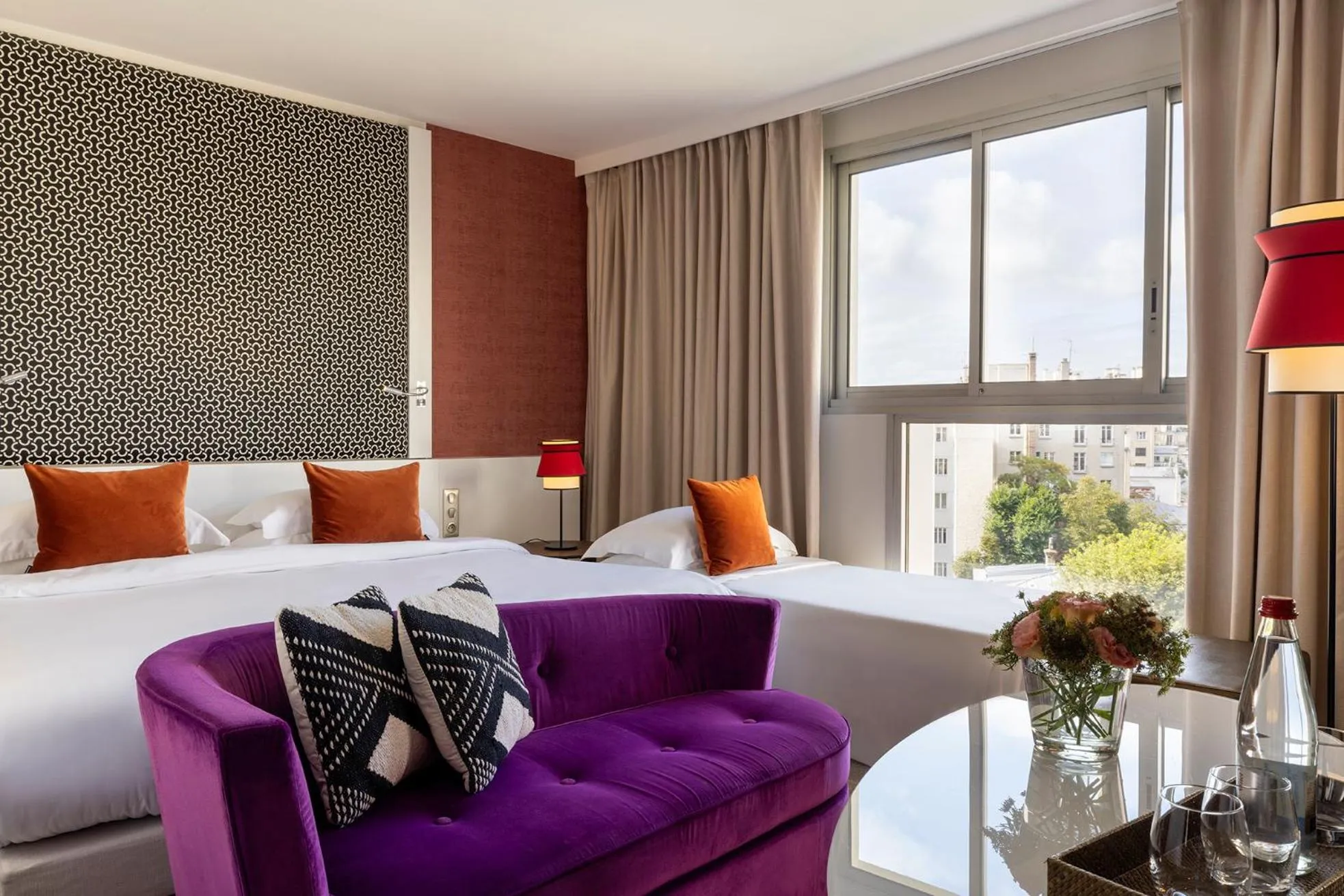 Bed in Hôtel Etoile Maillot