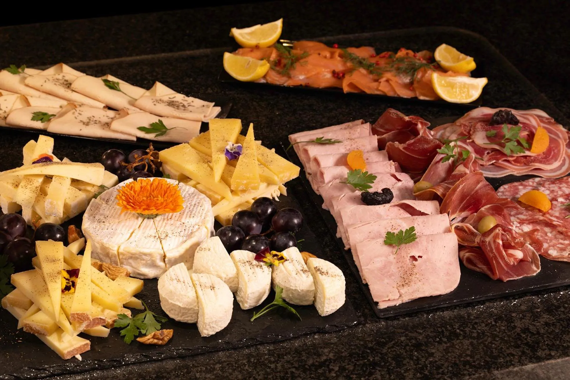 Breakfast in Hôtel Etoile Maillot