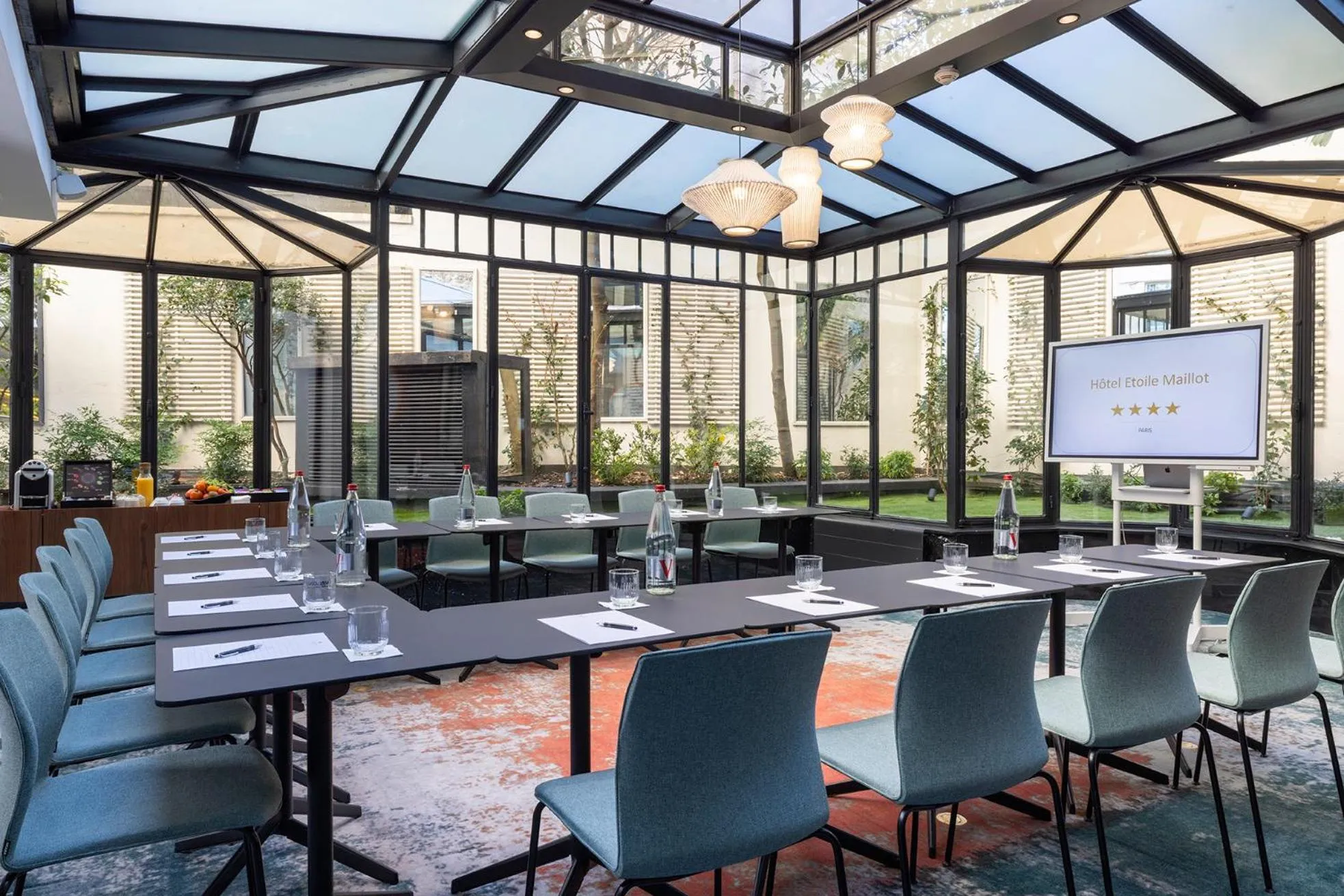 Meeting/conference room in Hôtel Etoile Maillot