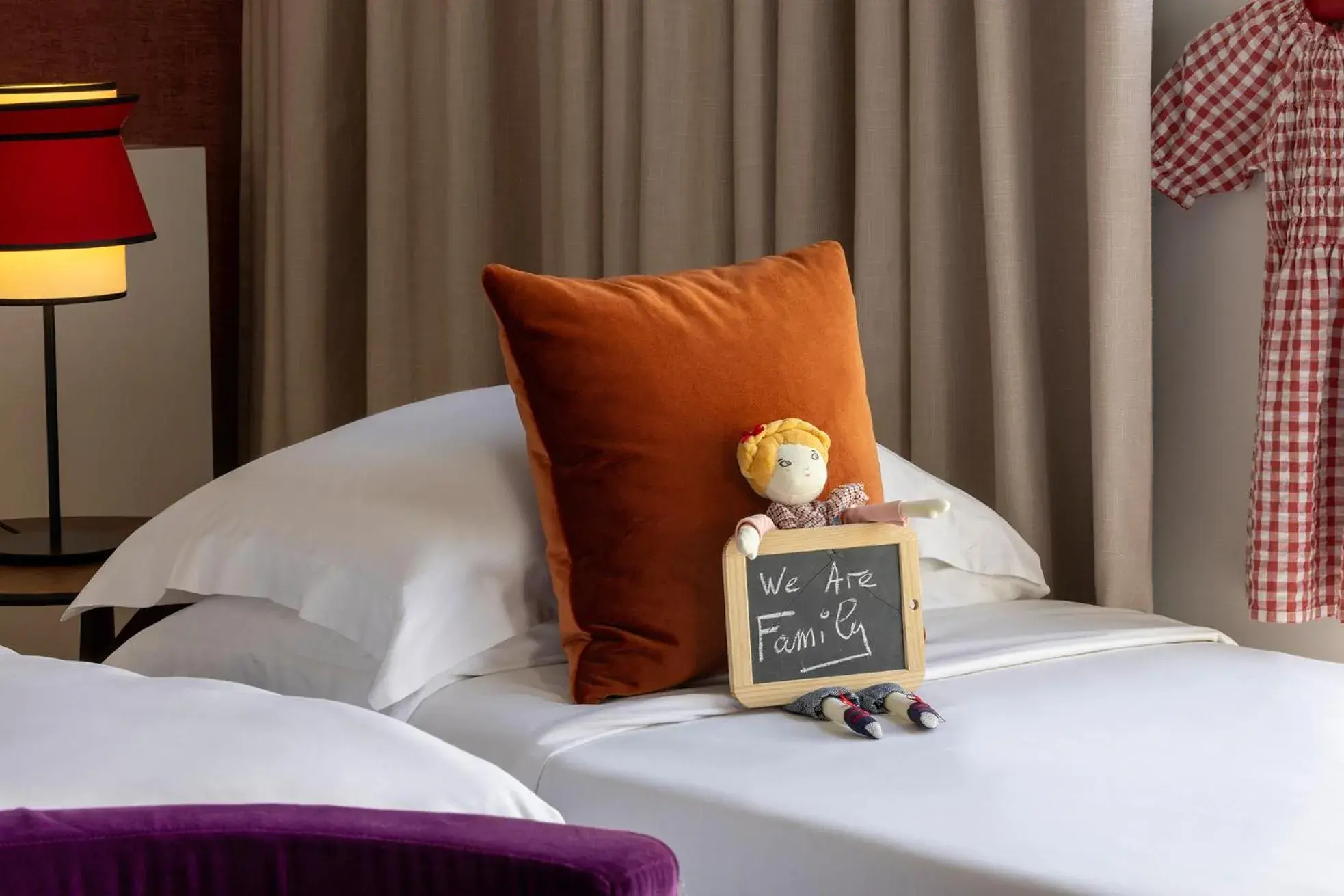 Bed in Hôtel Etoile Maillot Bed in Hôtel Etoile Maillot