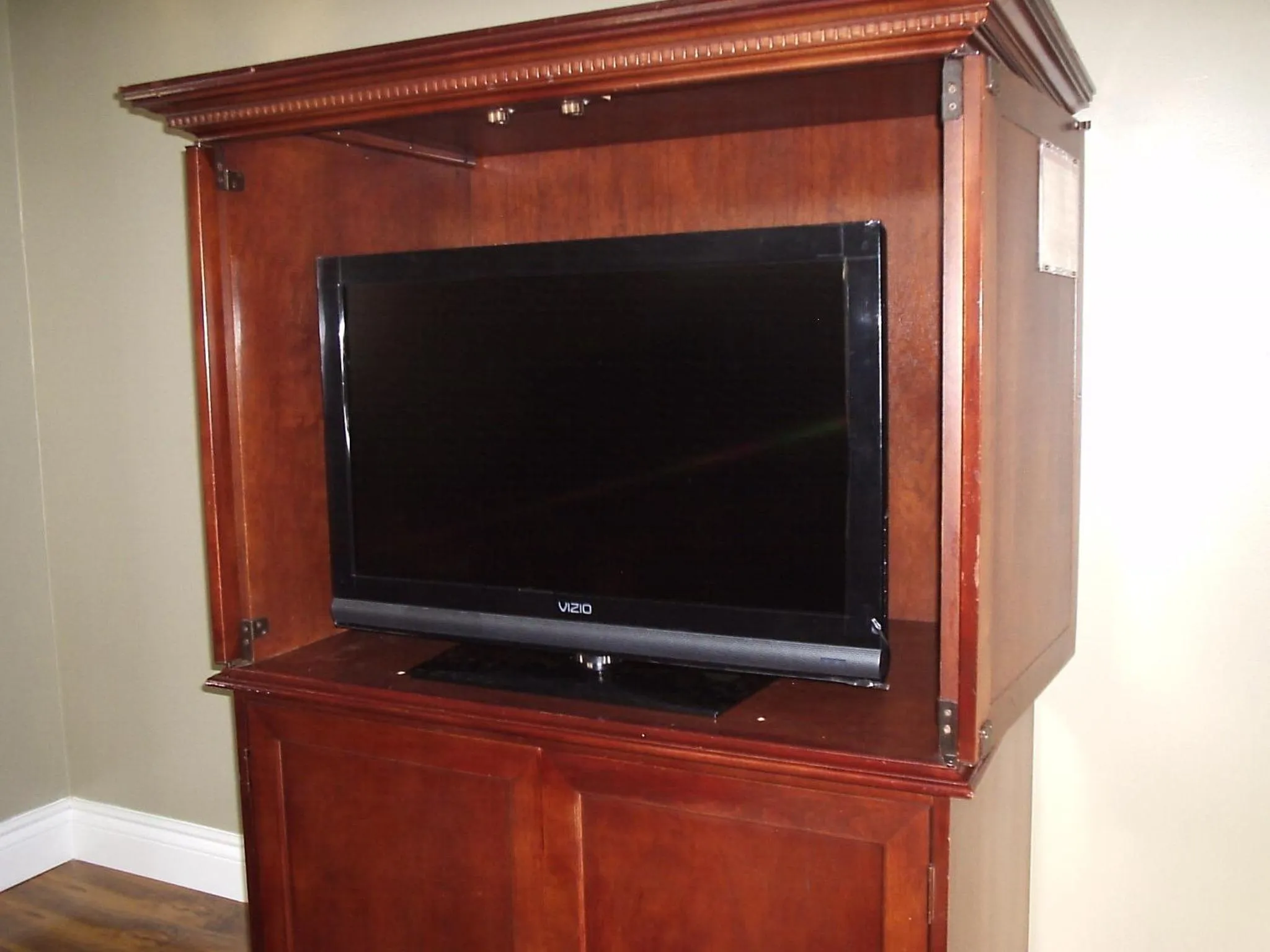 TV and multimedia in Motor Court Motel