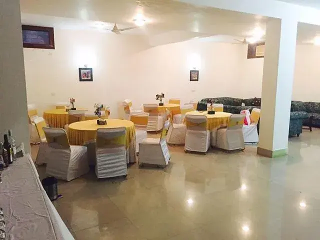 Banquet Facilities in Tavisha Villa Gurgaon