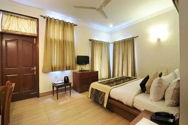 Bed in Tavisha Villa Gurgaon