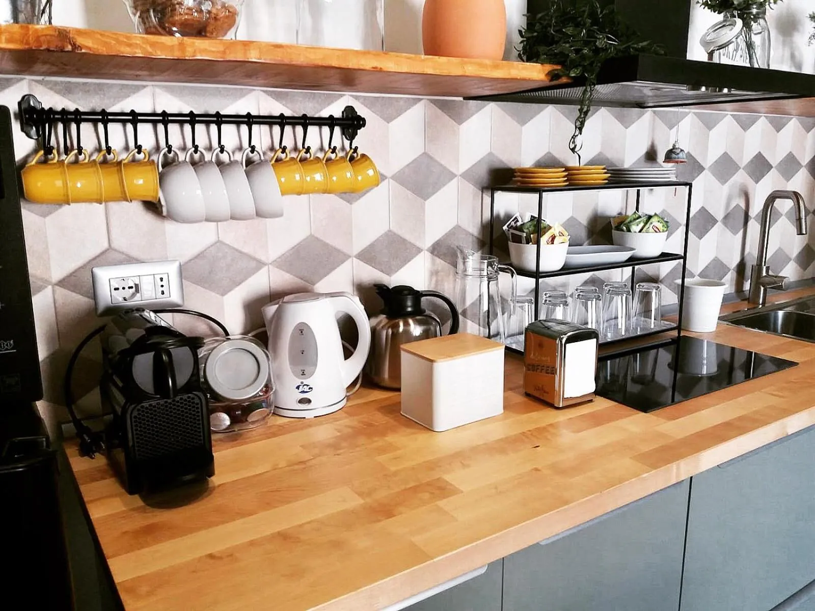 Coffee/tea facilities in IL CUCCO B&B