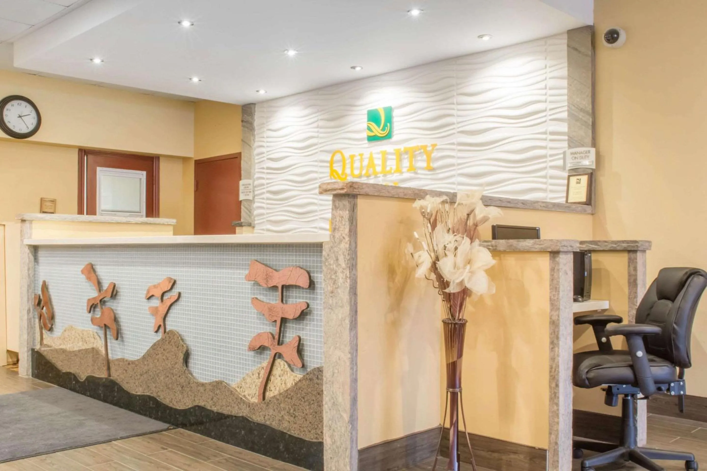 Lobby or reception in Quality Inn