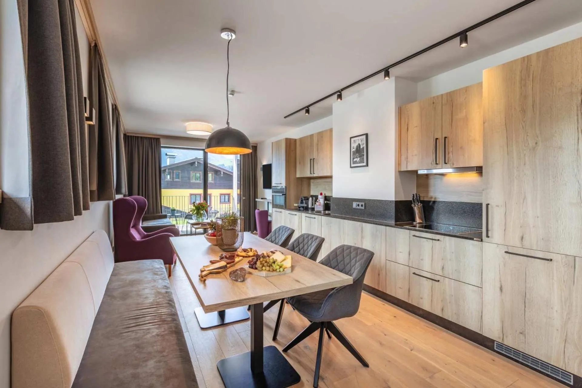 Living room in Emma Deluxe Aparthotel direkt beim Skibus