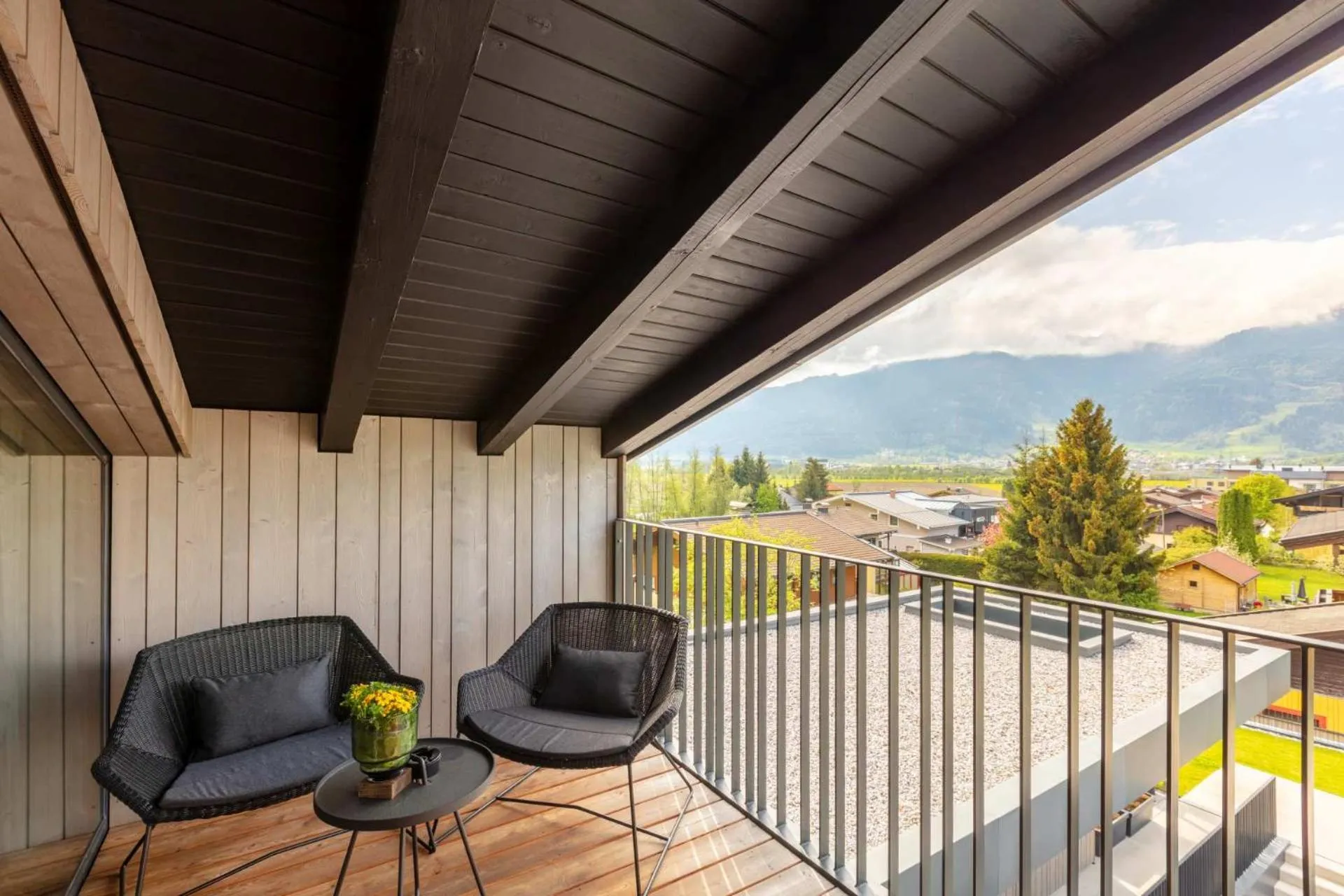 Balcony/Terrace in Emma Deluxe Aparthotel aircondition in summer & ganzjährig beheizter Außenpool direkt beim Skibus