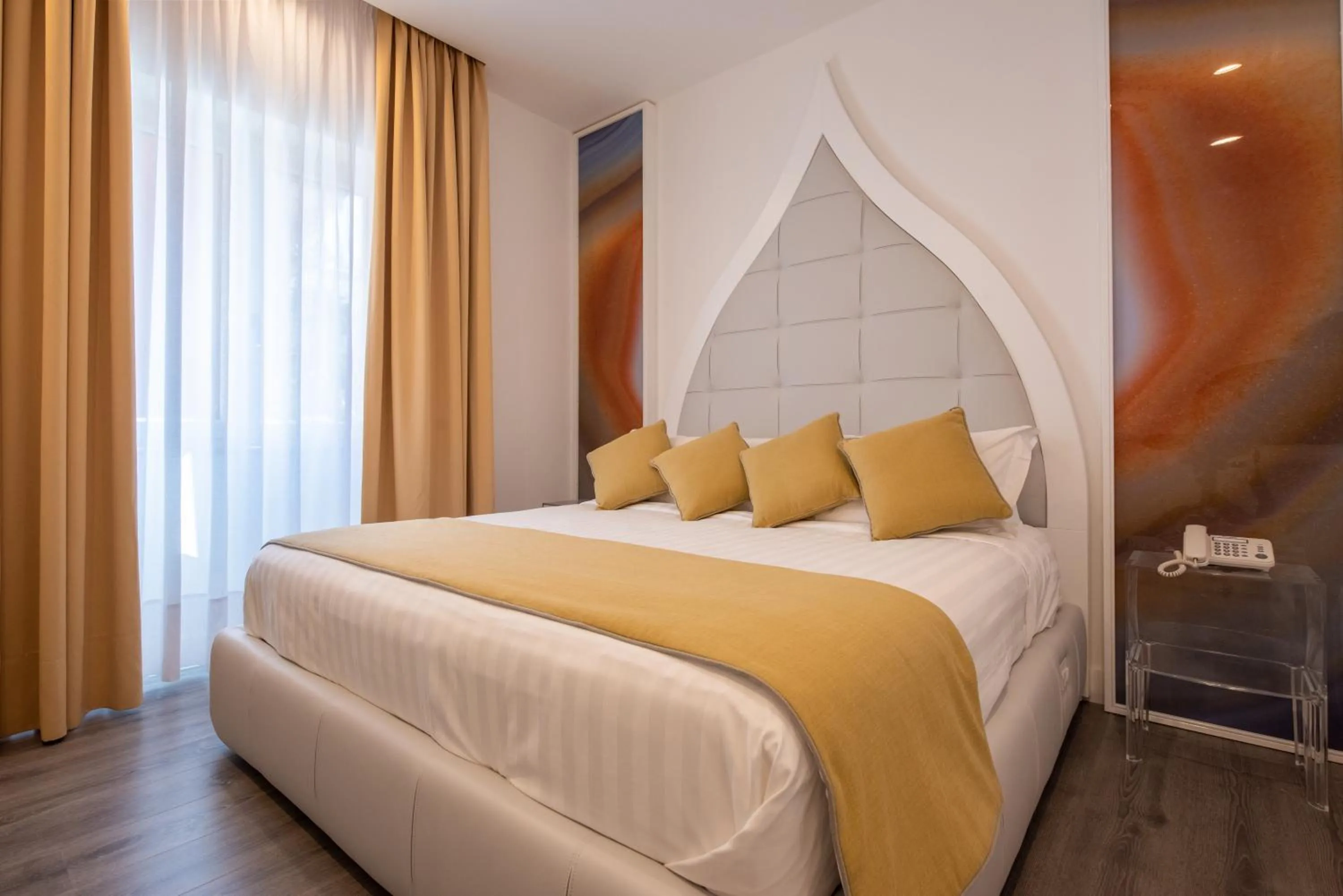 DIAMOND SUITE