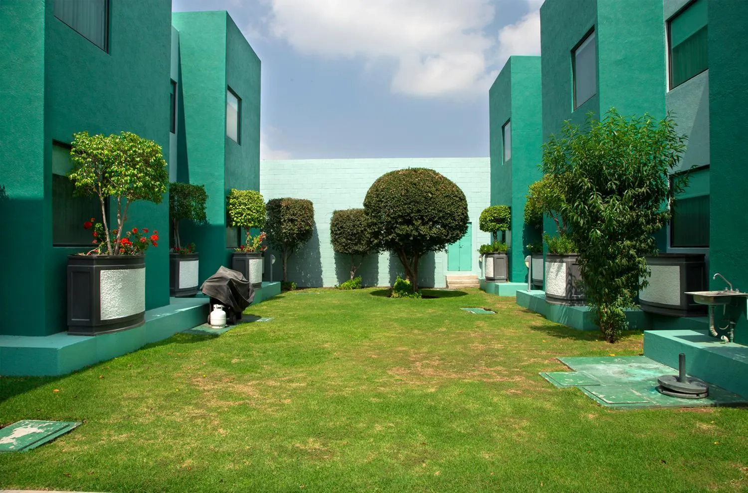 Garden in Excellence Express & Suites