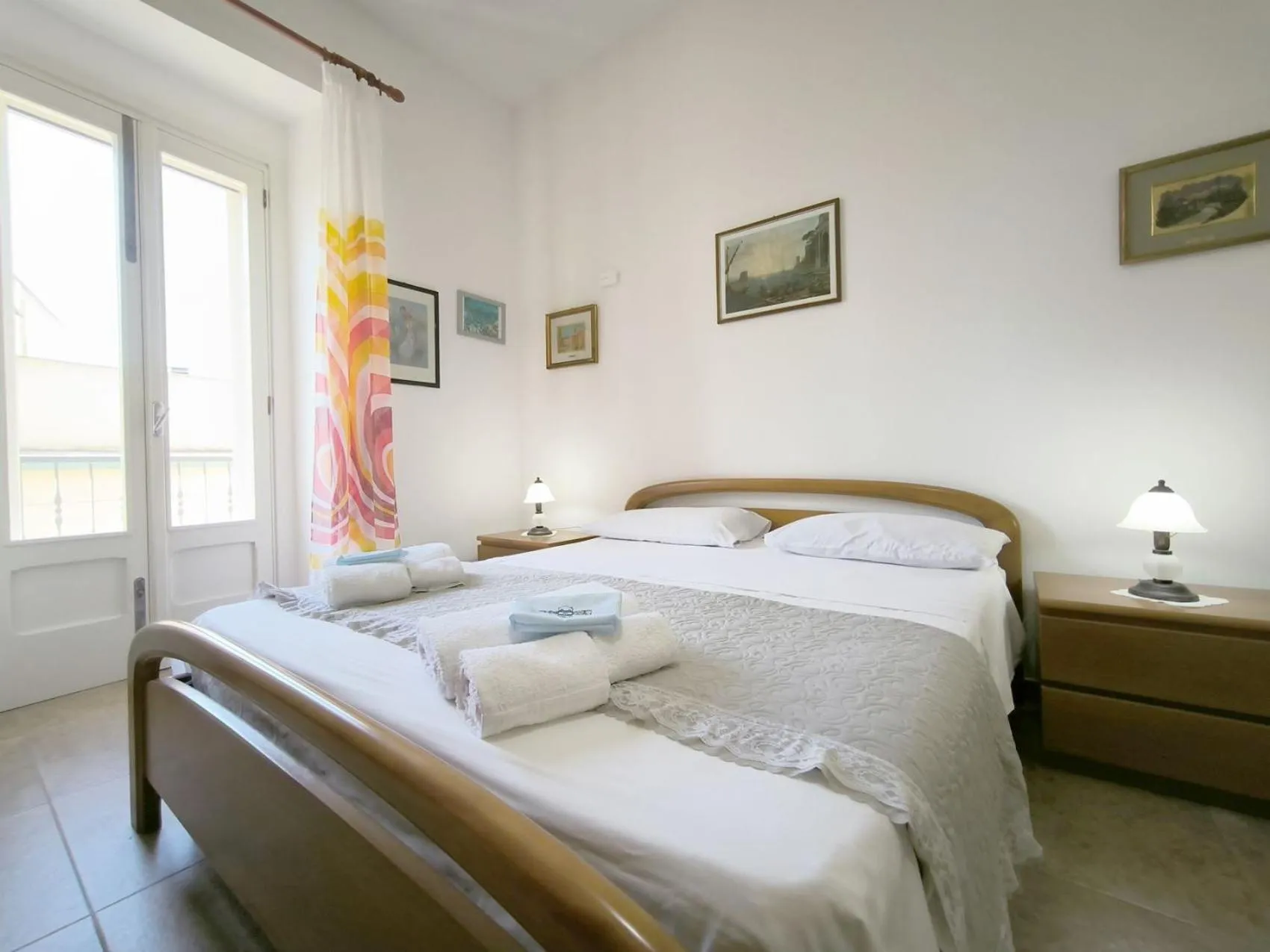 Bedroom in Domus Petrosa