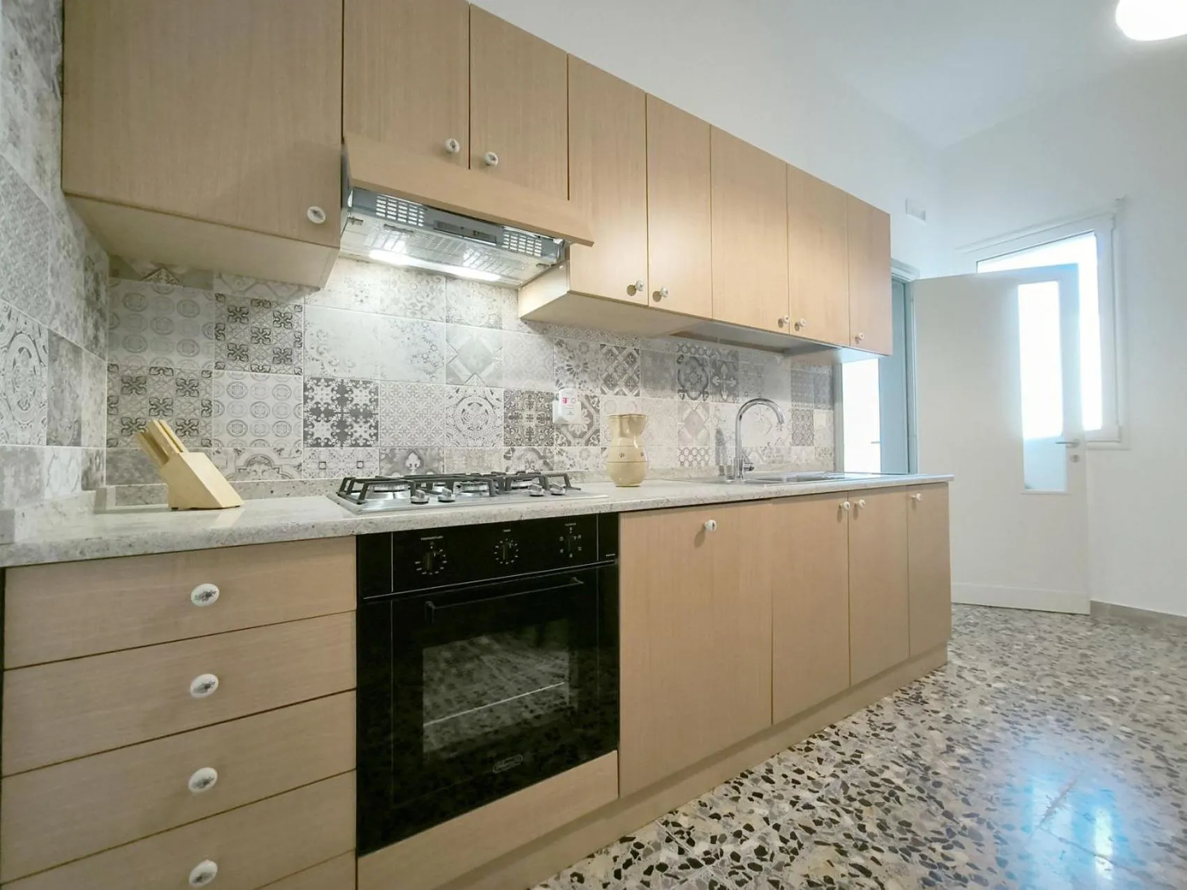 Seating area in Domus Petrosa