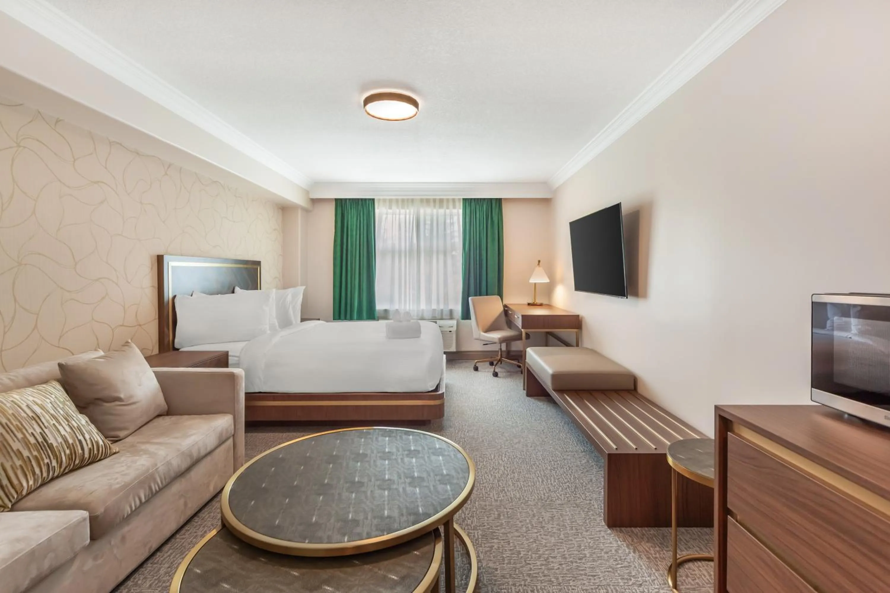 Living room in Velora Hinton, an Ascend Collection Hotel