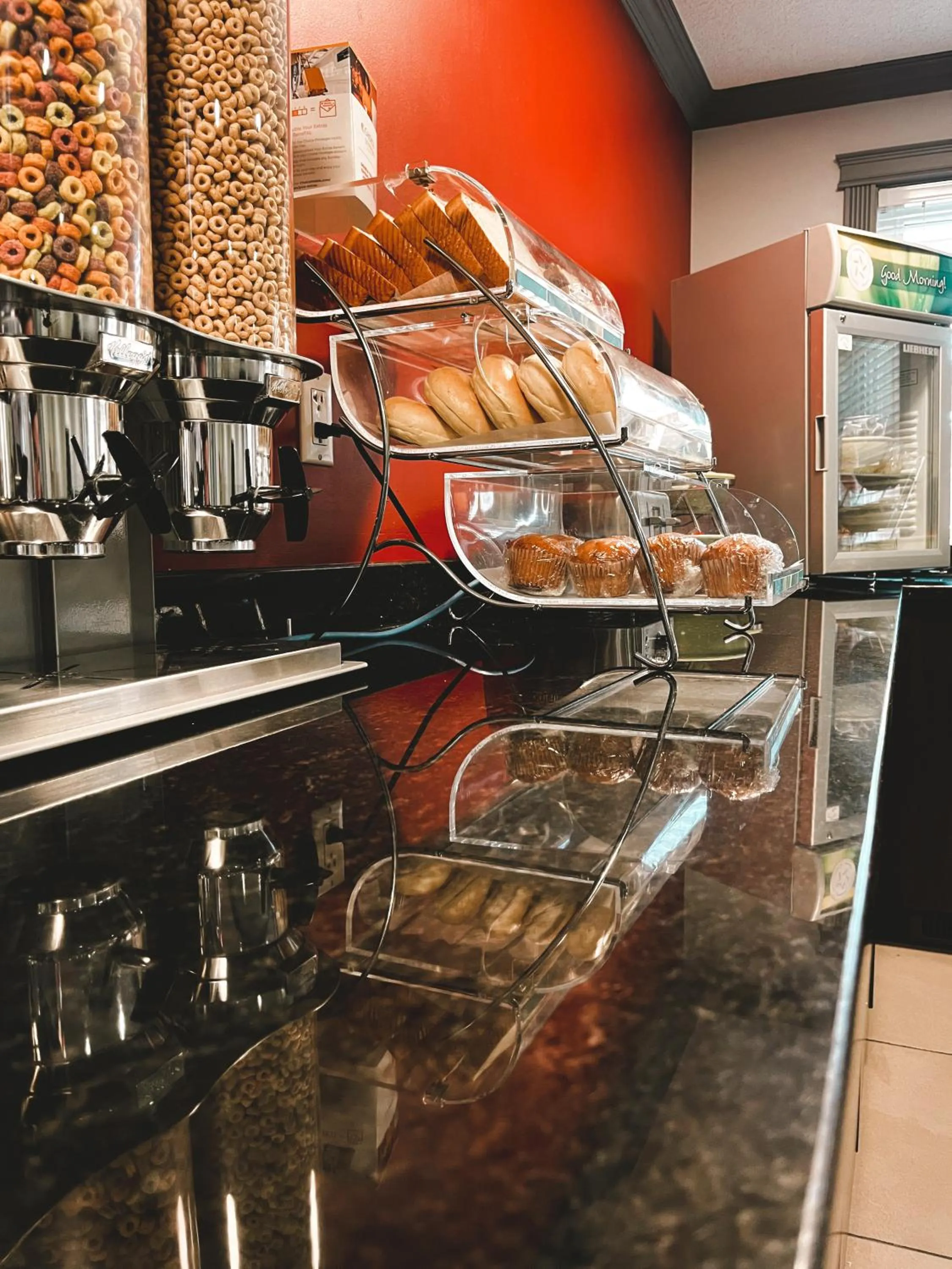 Breakfast in Quality Inn & Suites Hinton