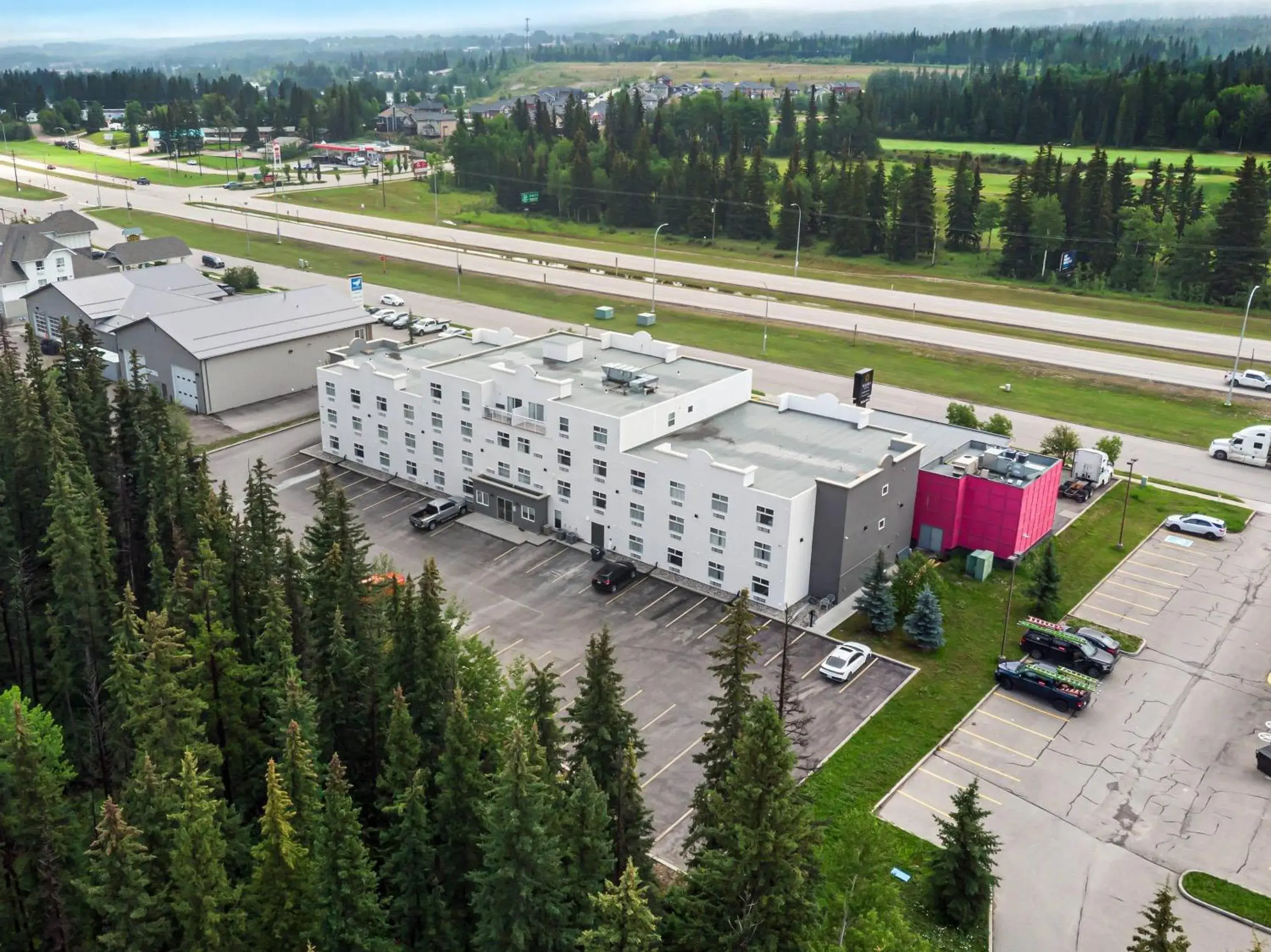 Property building in Velora Hinton, an Ascend Collection Hotel Property building in Velora Hinton, an Ascend Collection Hotel