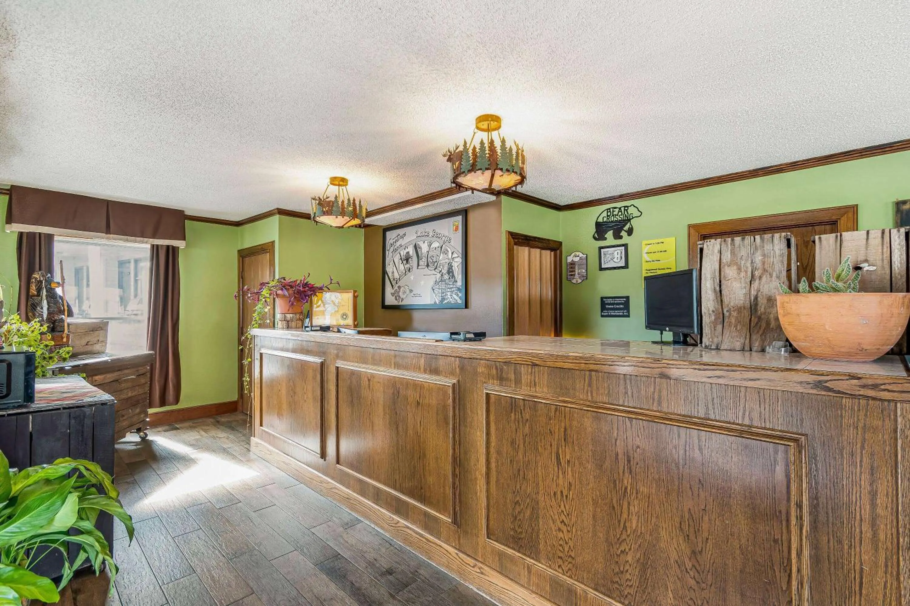 Lobby or reception in Super 8 by Wyndham Lake George/Downtown