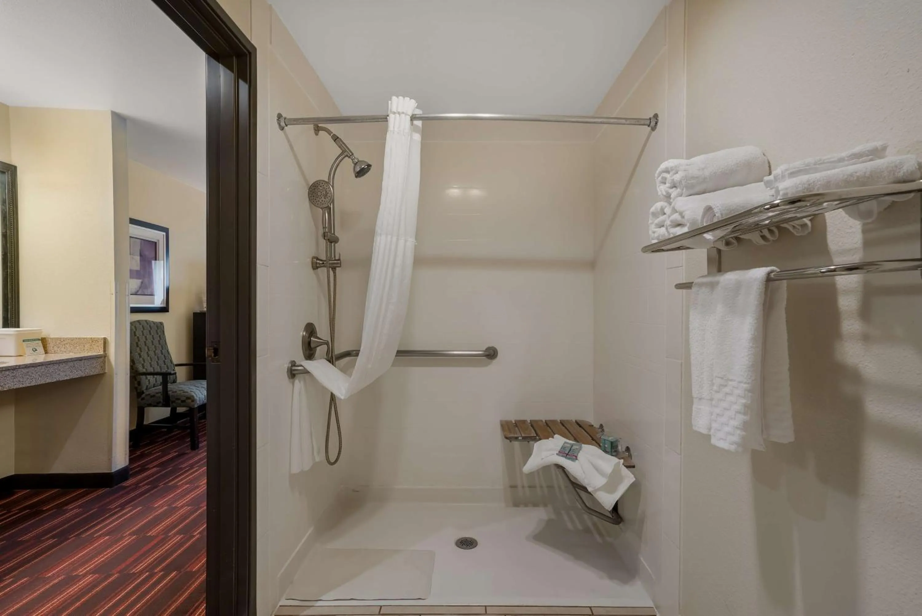 Bathroom in Best Western Hermiston Inn