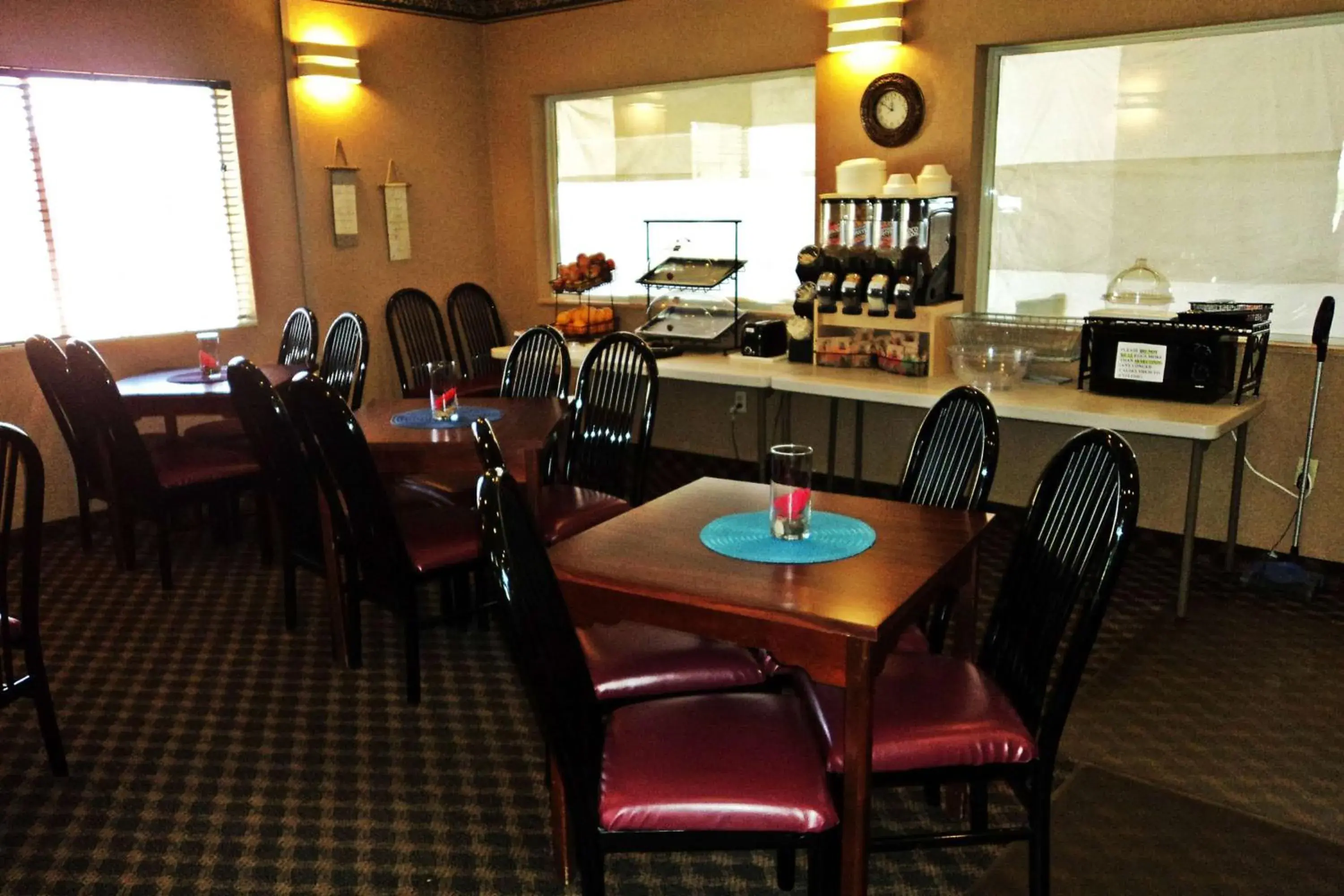 Restaurant/places to eat in Travelodge by Wyndham Carlsbad NM Restaurant/places to eat in Travelodge by Wyndham Carlsbad NM