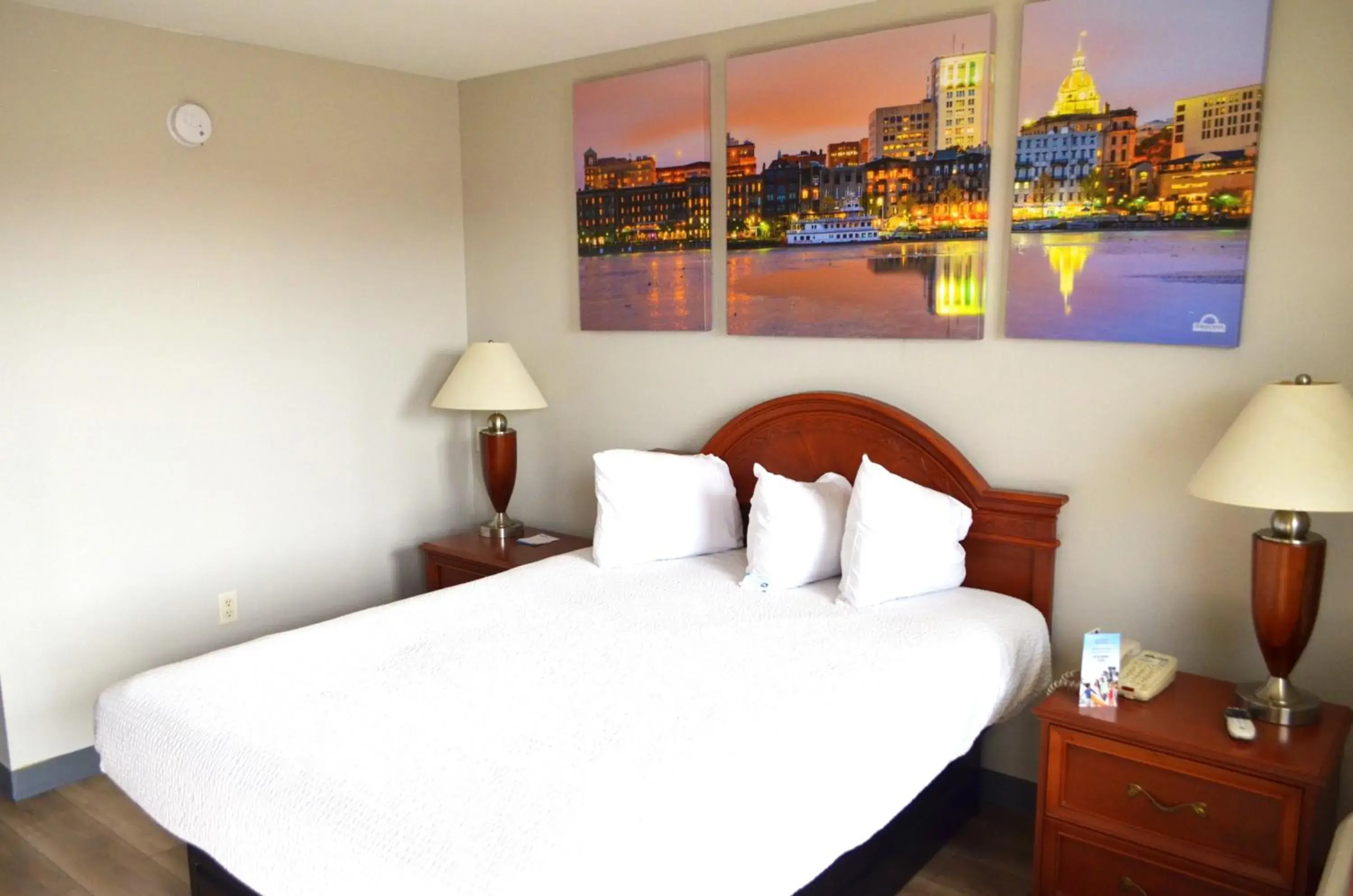 Bedroom, Bed in Days Inn by Wyndham Trumann AR Bedroom, Bed in Days Inn by Wyndham Trumann AR