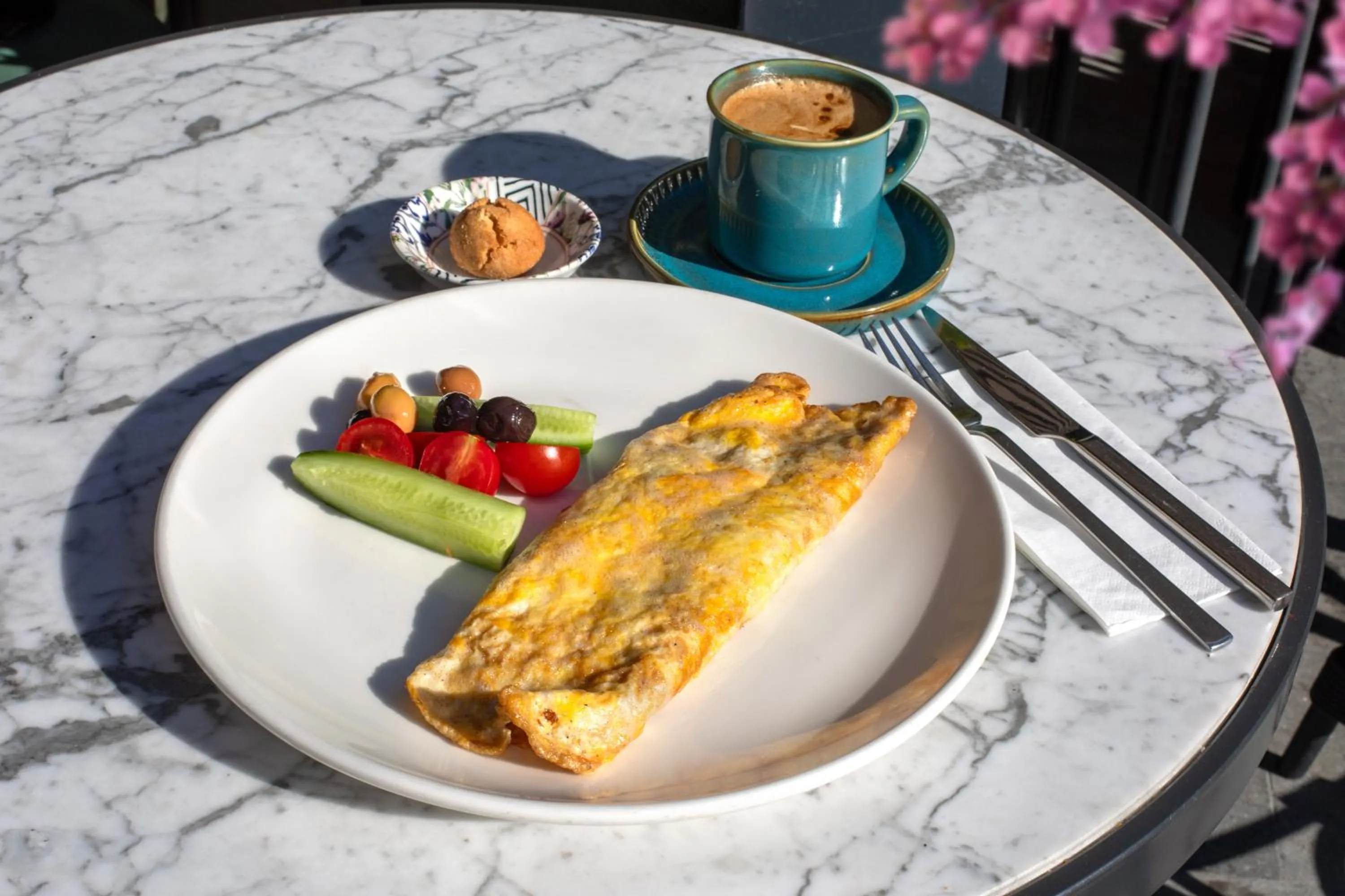 Food in Hotel Des Arts Galata