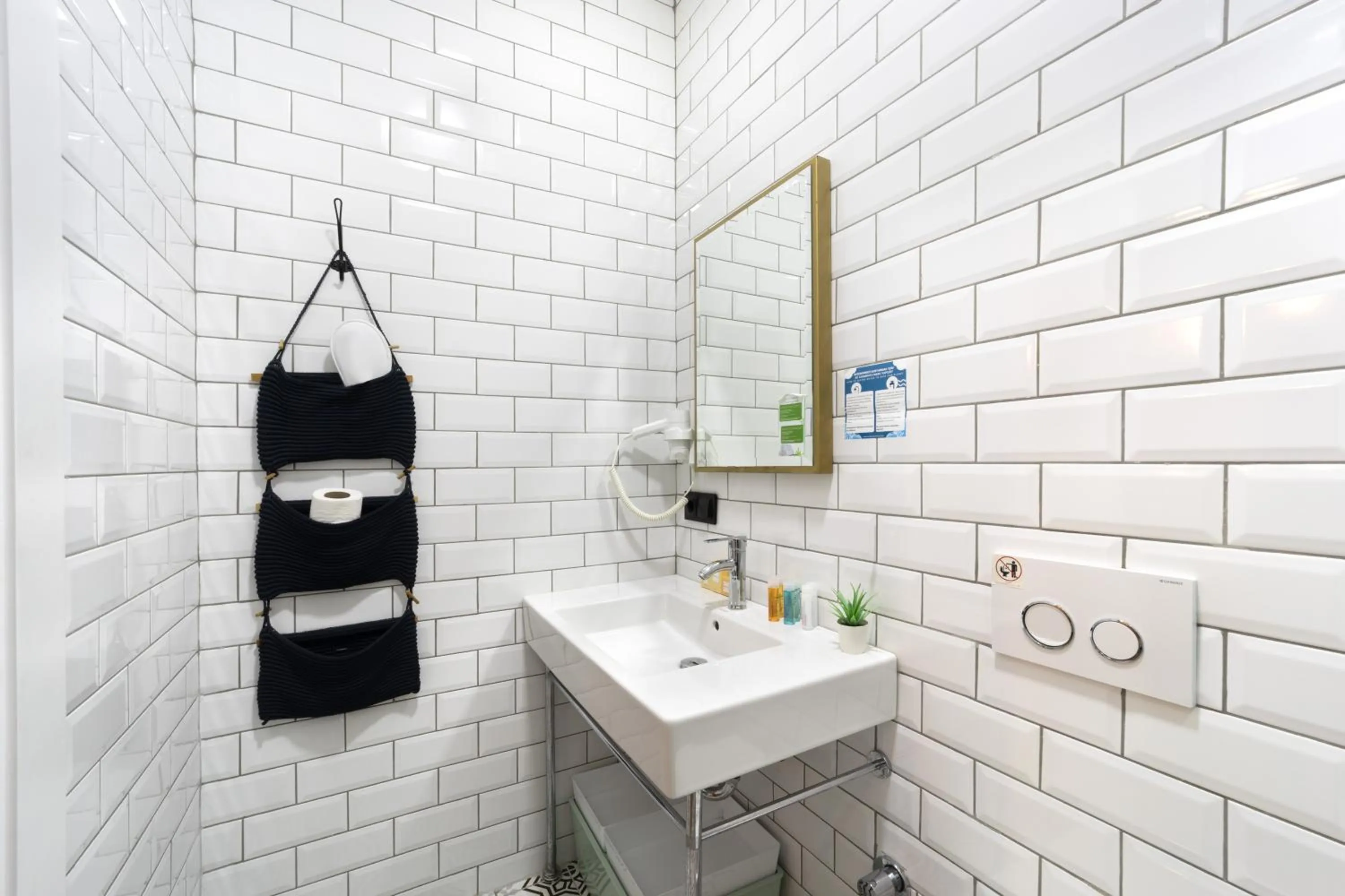 Bathroom in Hotel Des Arts Galata