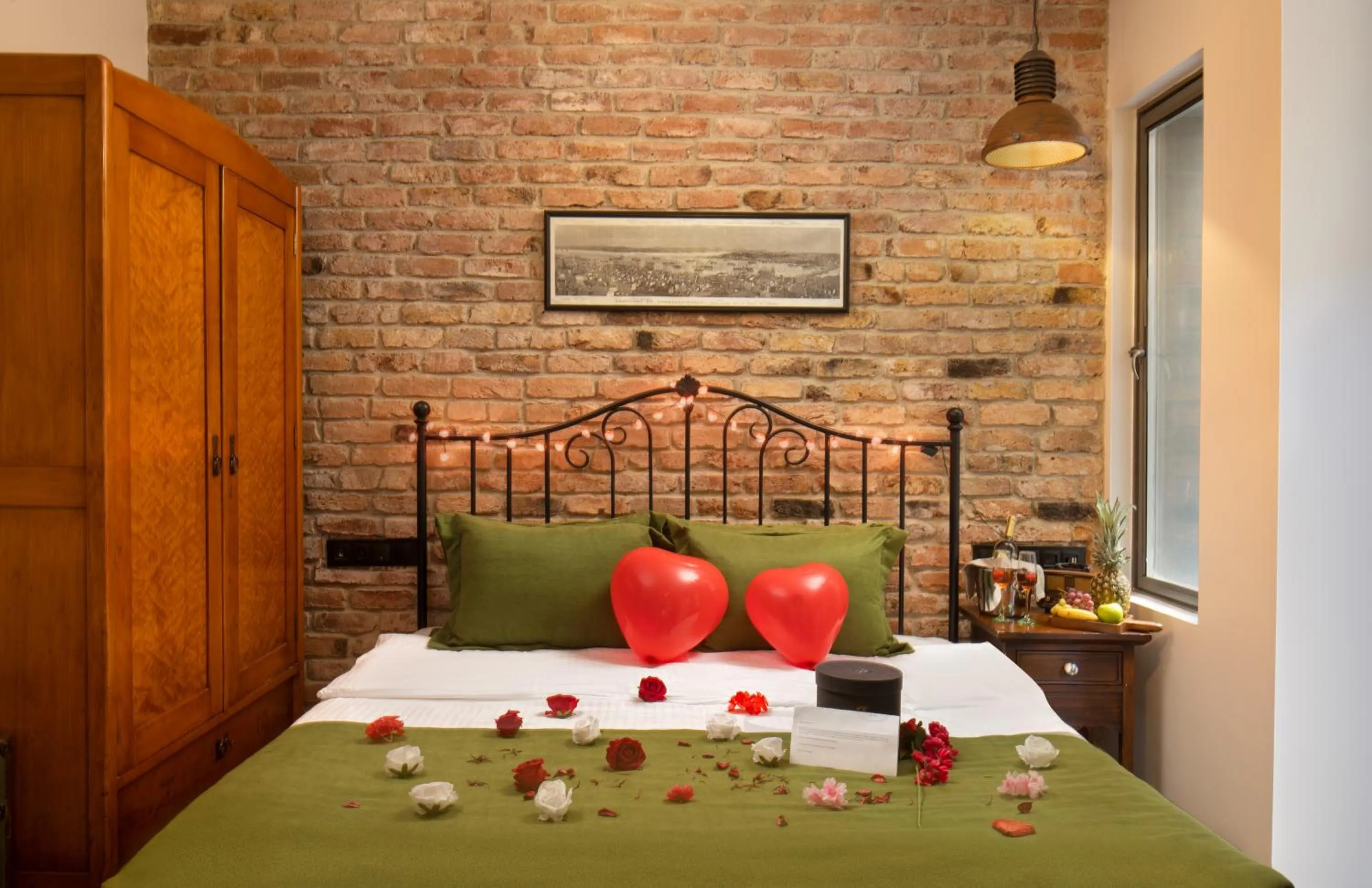 Bed in Hotel Des Arts Galata