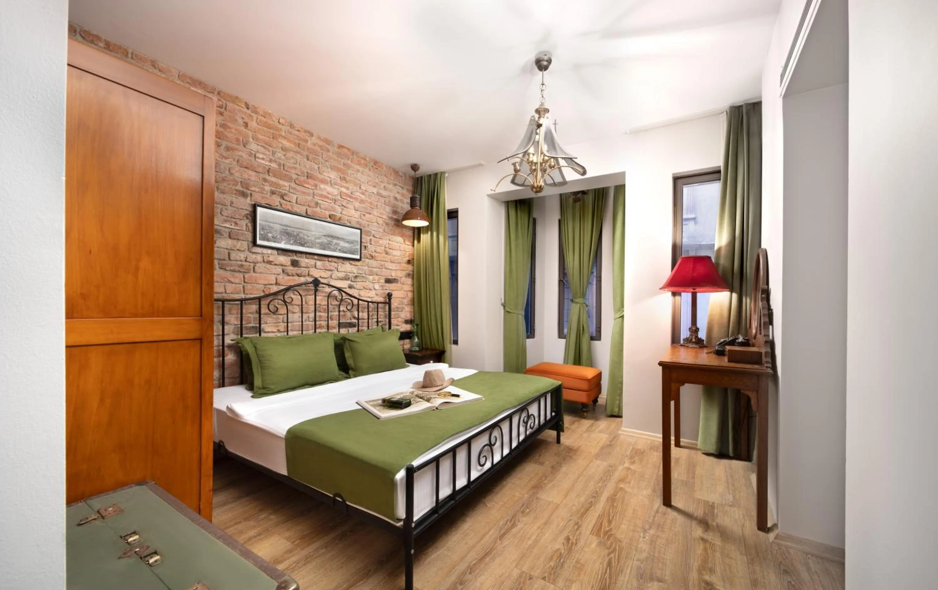 Bed in Hotel Des Arts Galata