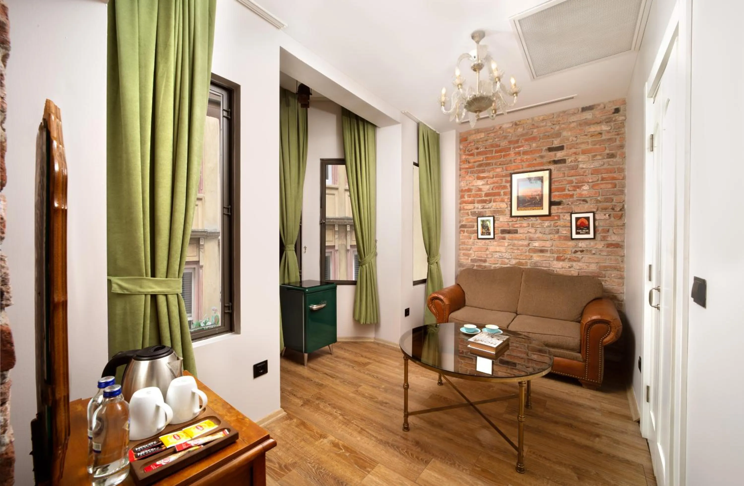 Coffee/tea facilities in Hotel Des Arts Galata