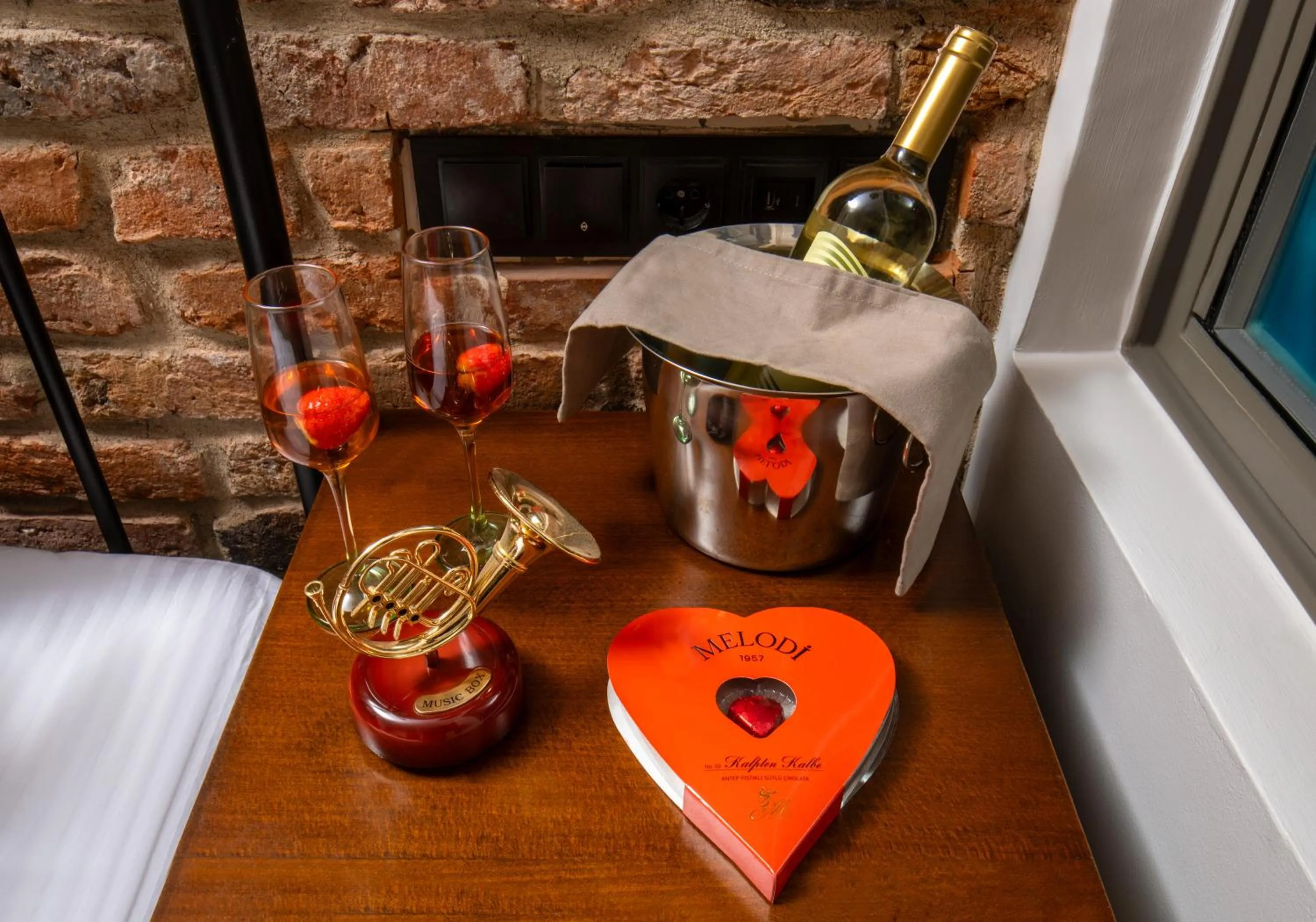 Food and drinks in Hotel Des Arts Galata