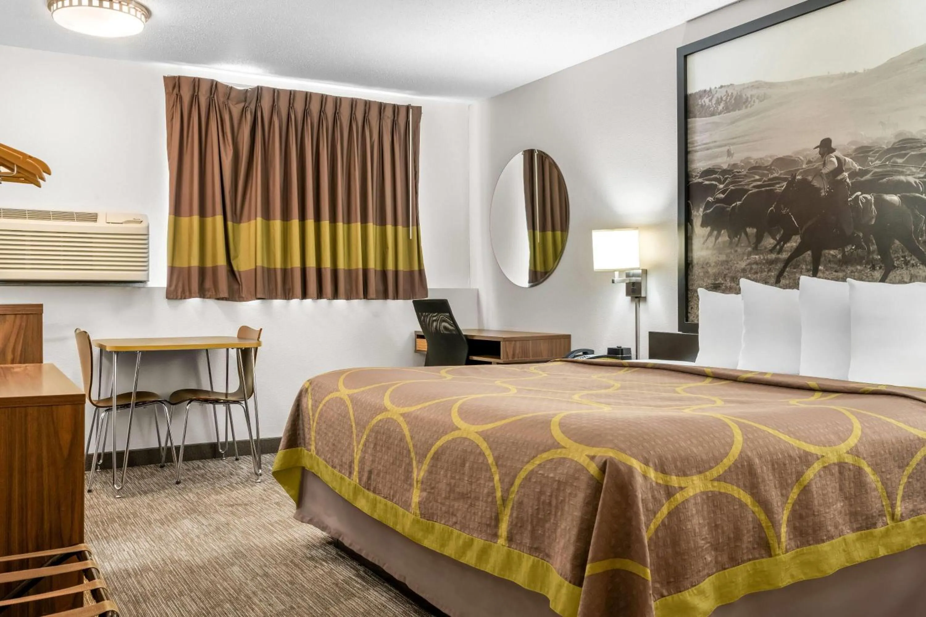 Bed in Super 8 by Wyndham Custer/Crazy Horse Area