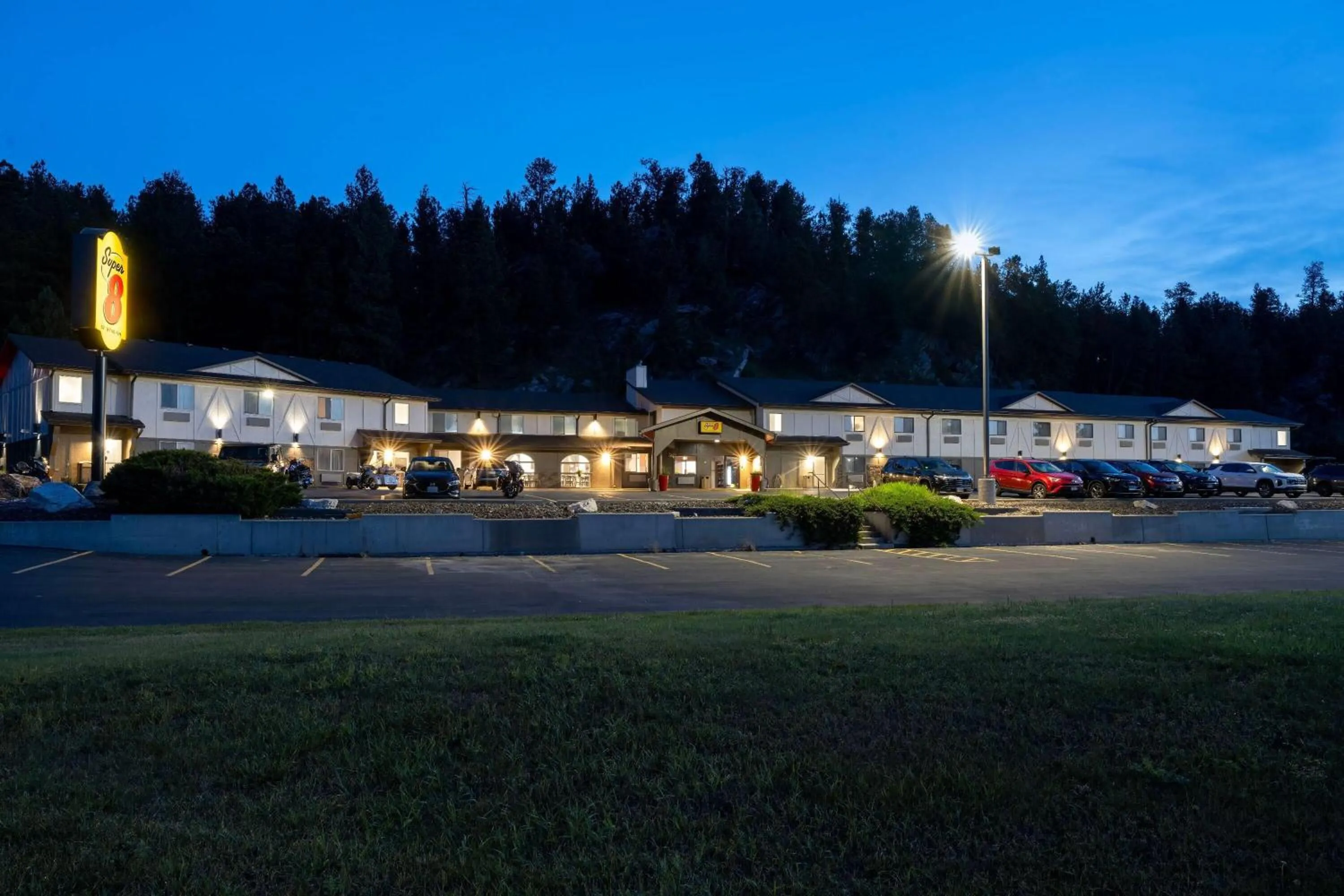 Property building in Super 8 by Wyndham Custer/Crazy Horse Area