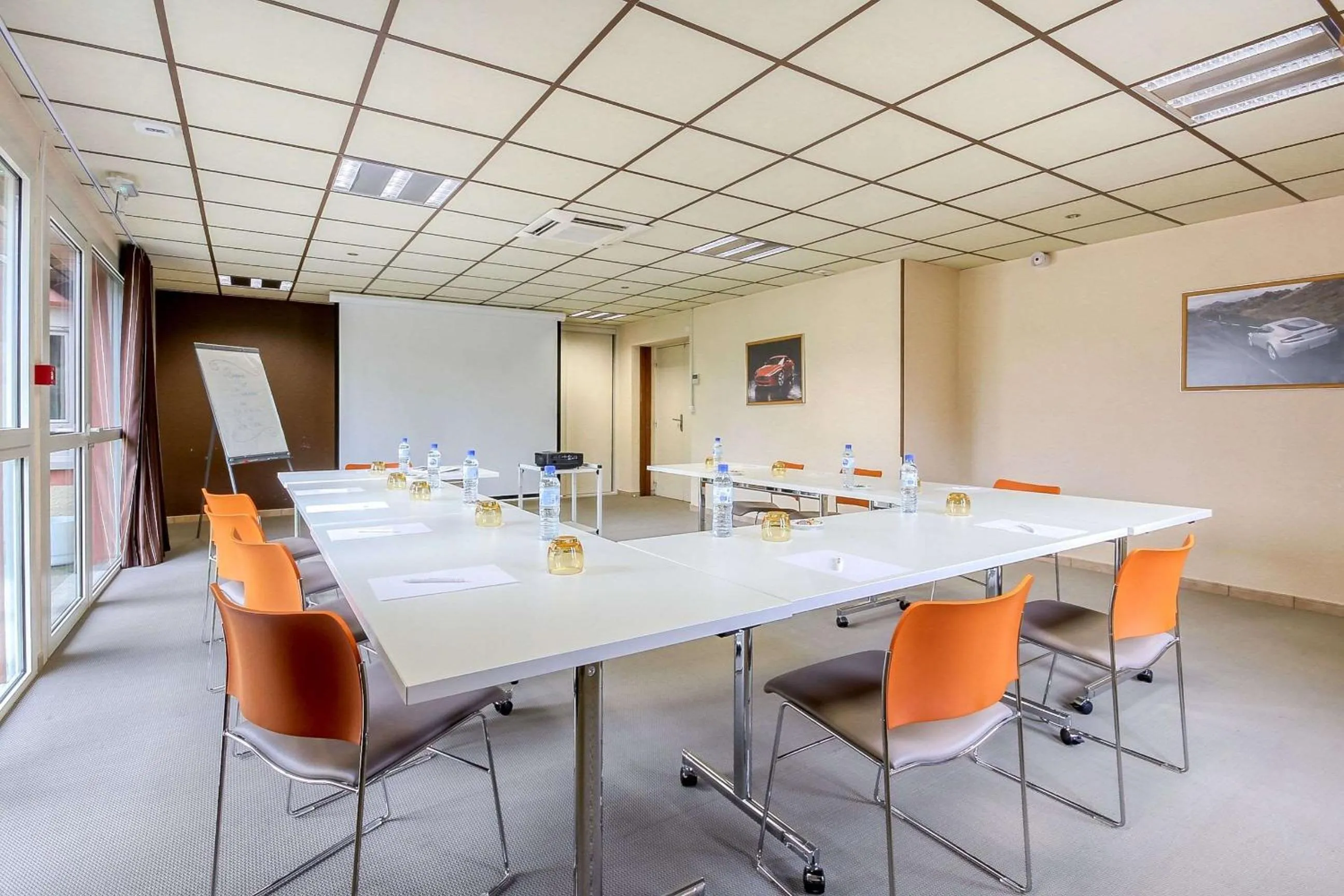 Meeting/conference room in Brit Hotel Les Evens