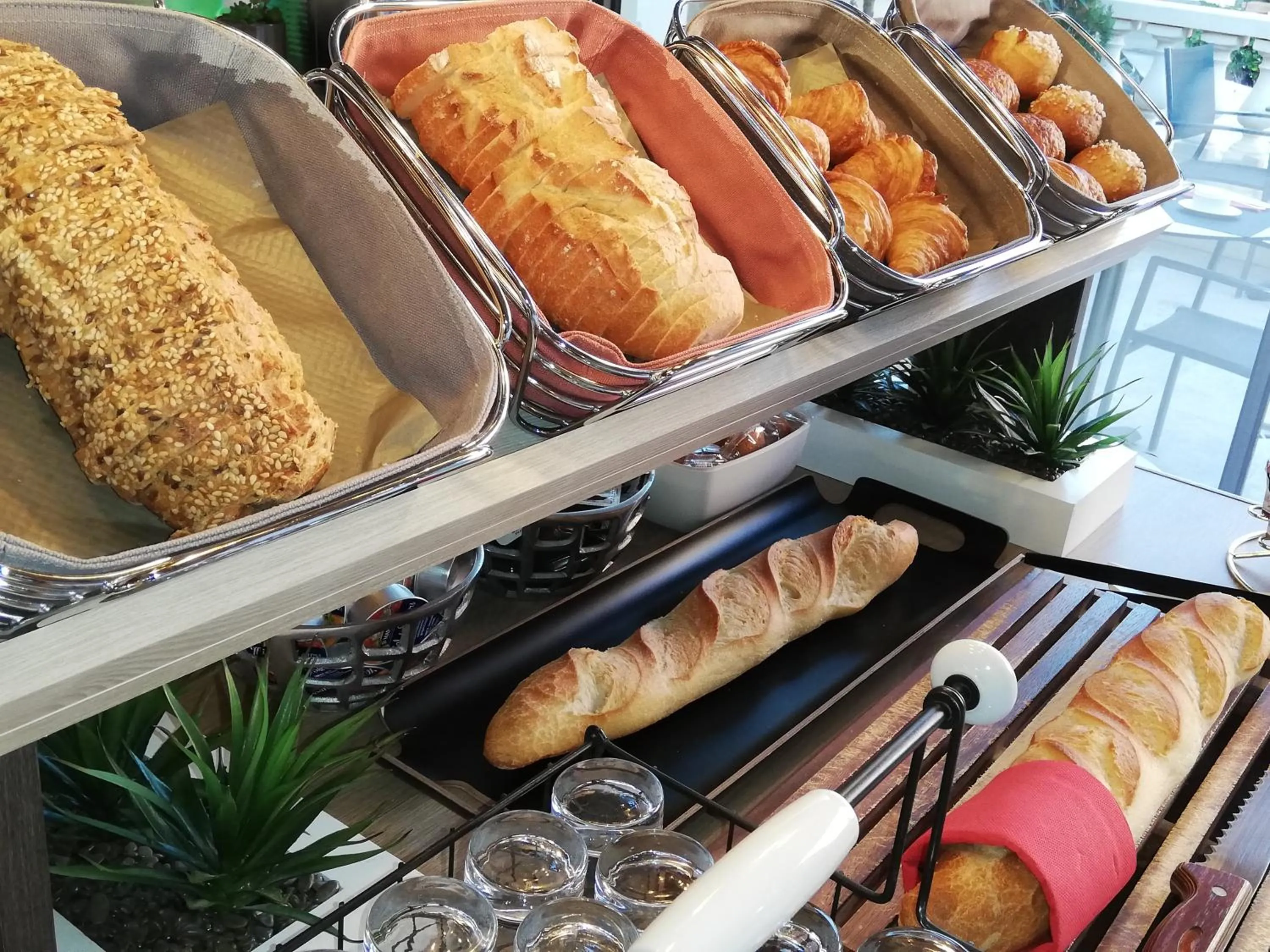 Food and drinks in Hotel Miramar- Cap d'Antibes - La Garoupe plage